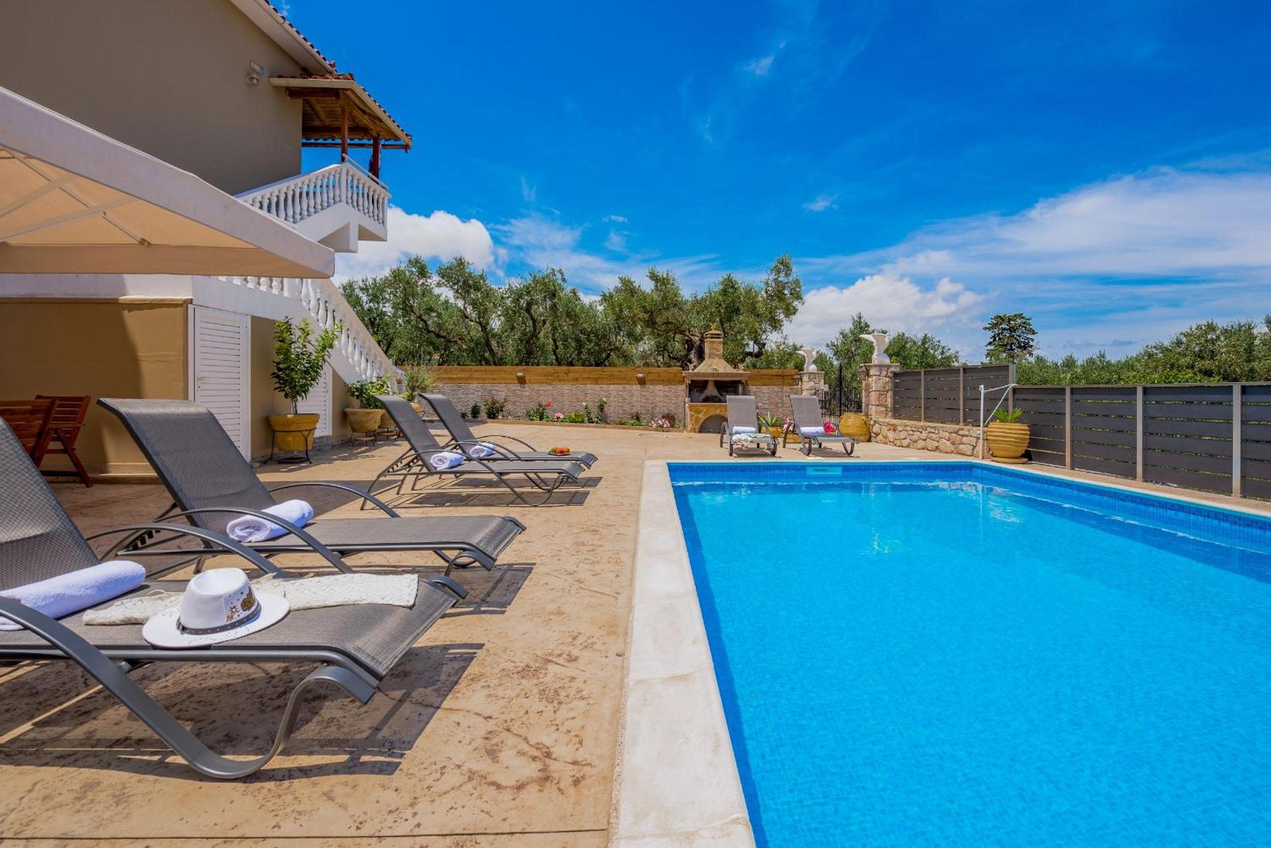 Costas Studios - 450m from Argassi center, by ZanteWize photo 4