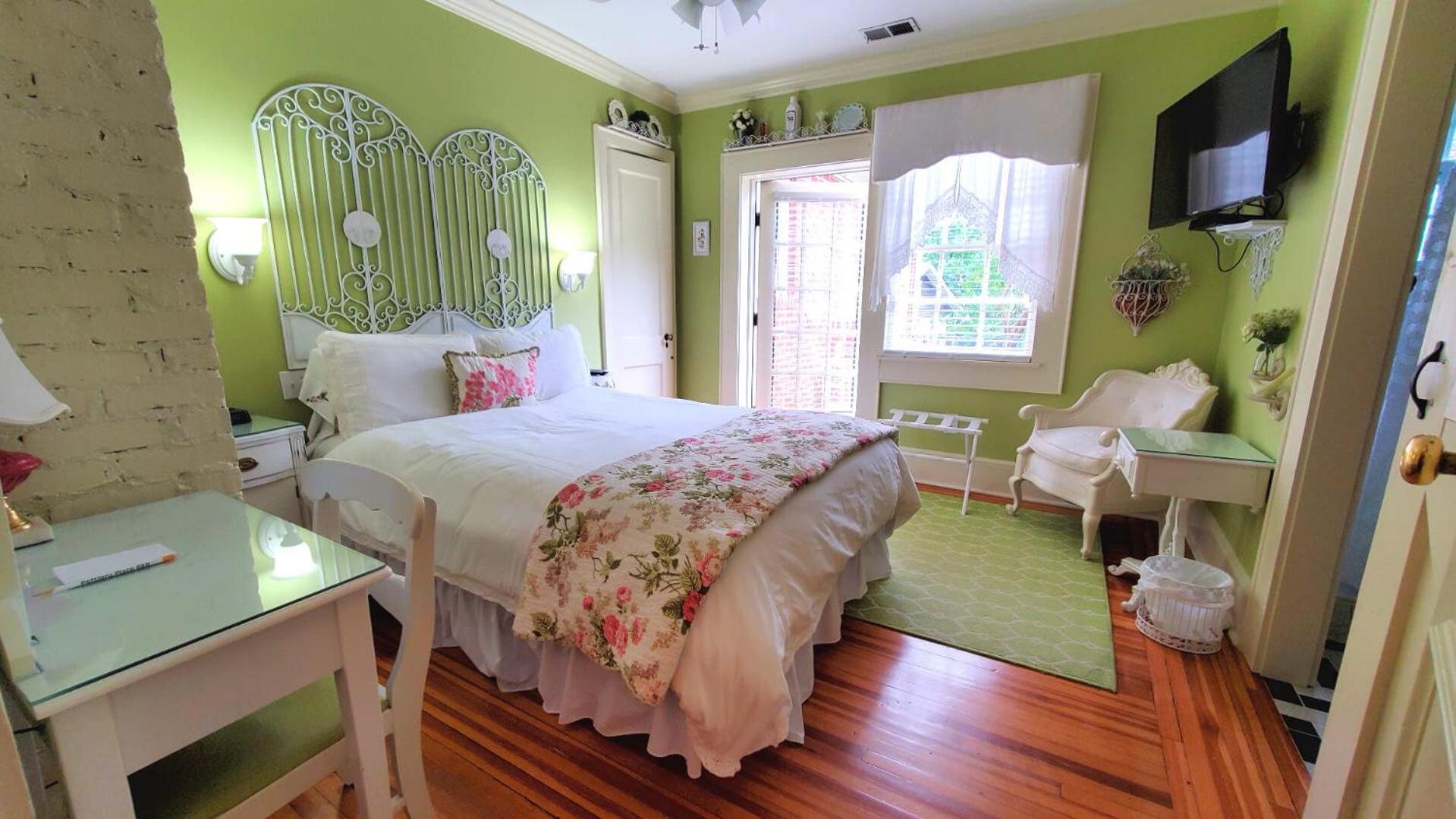 Pettigru Place Bed & Breakfast