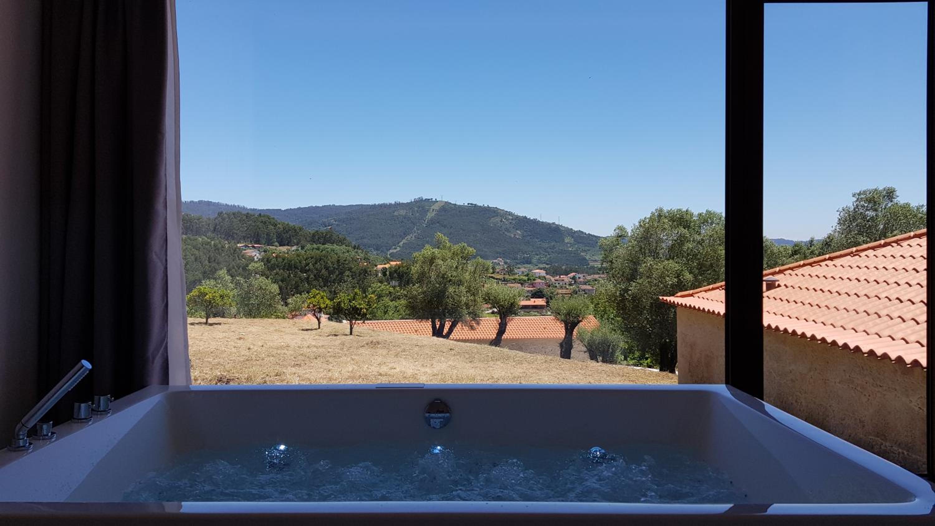Casas do Monte de Roques