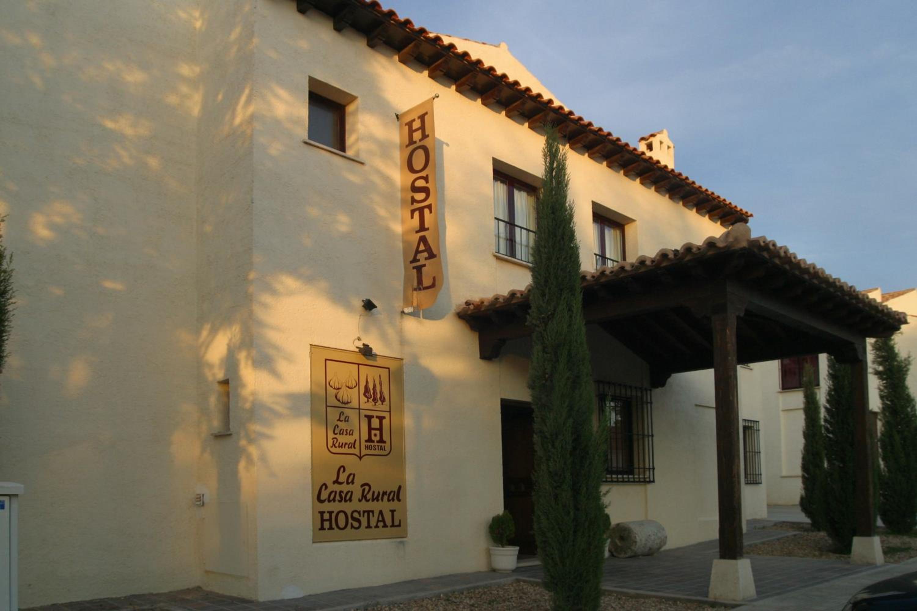 Hotel y apartamentos La Casa Rural