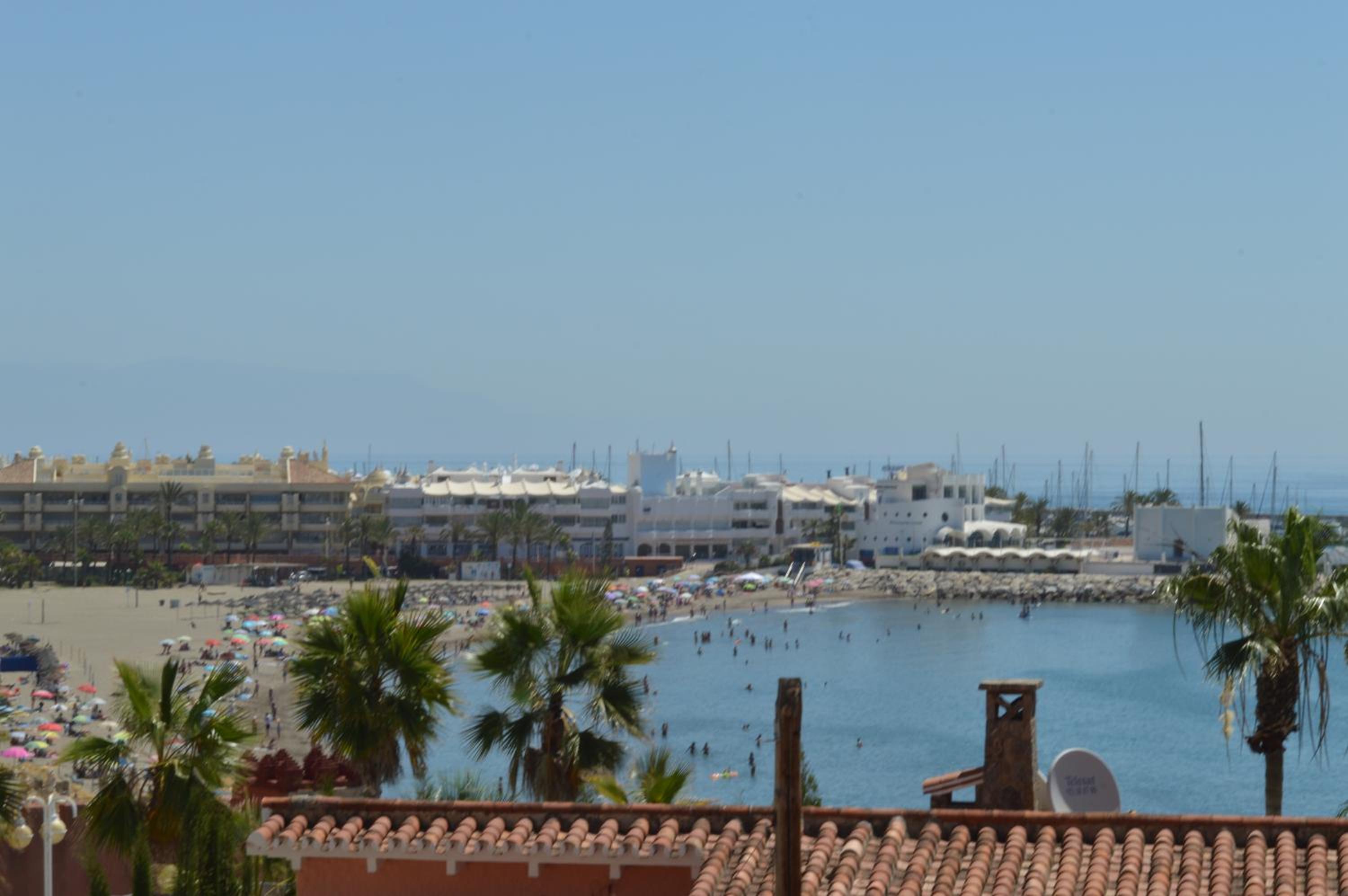 Estupendo apartamento con vistas al mar view 3