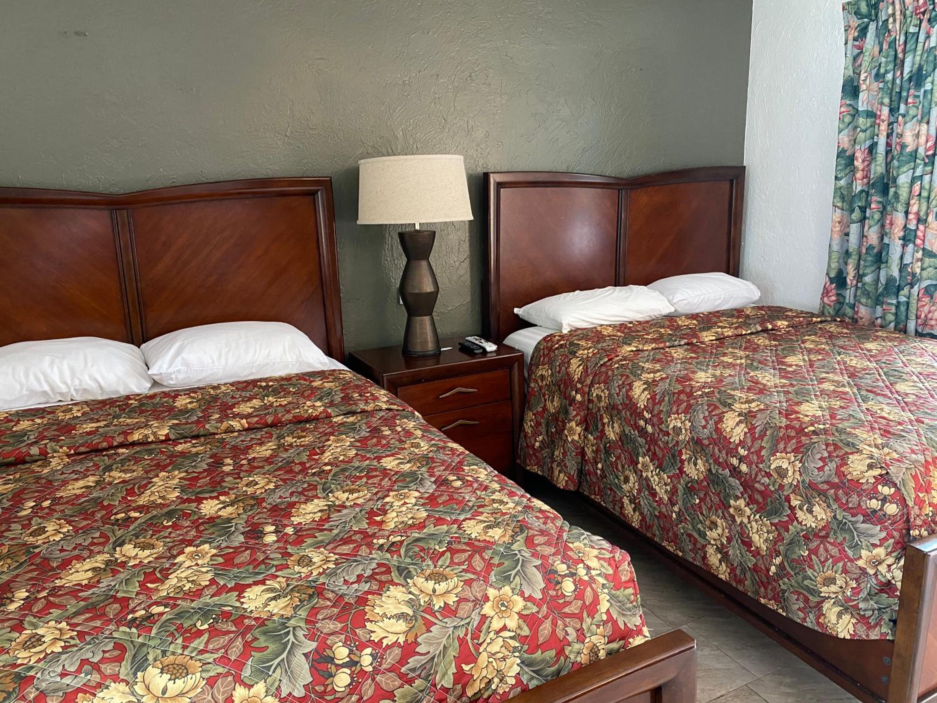 Glades Motel - Naples