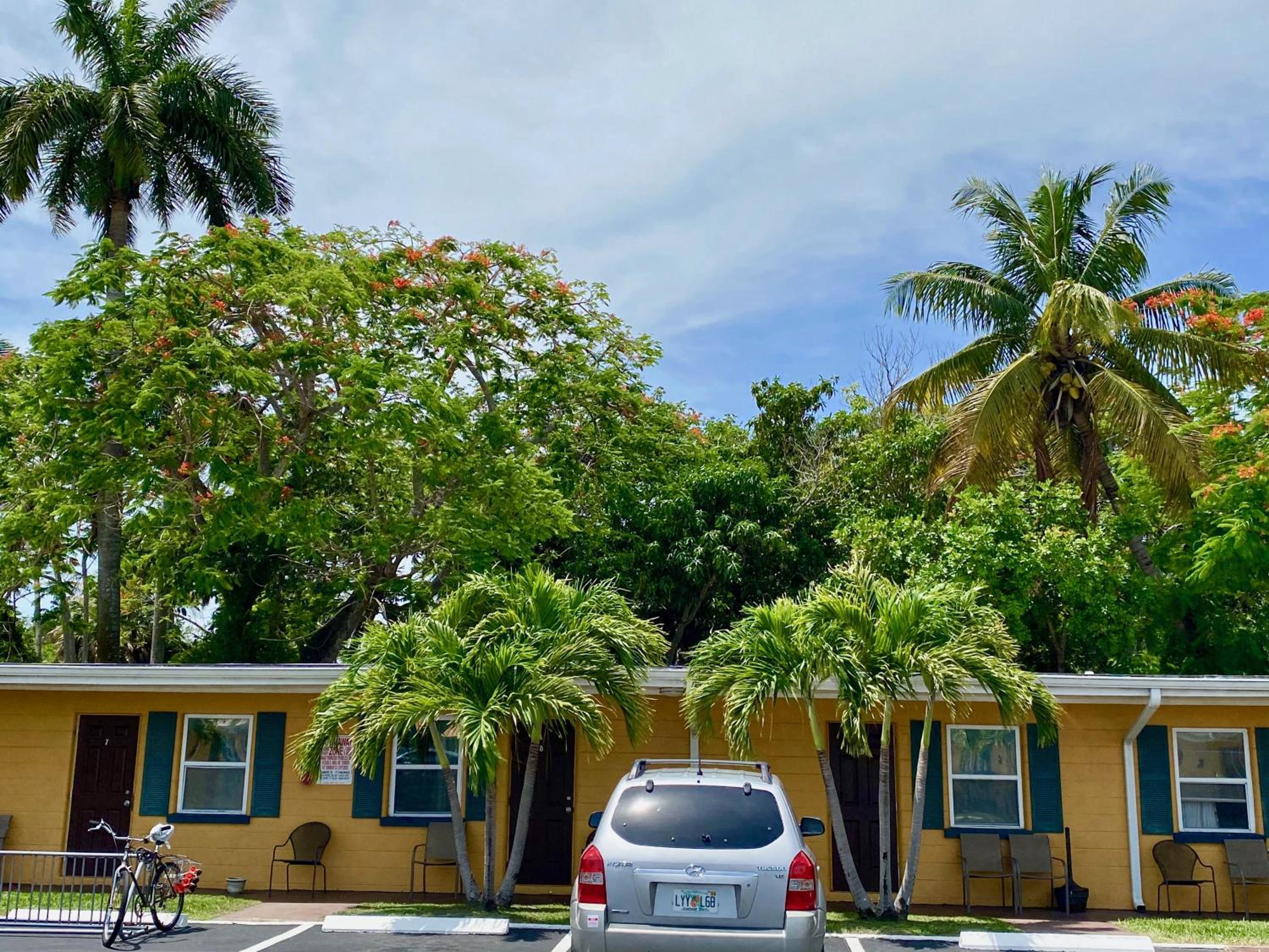 Glades Motel - Naples