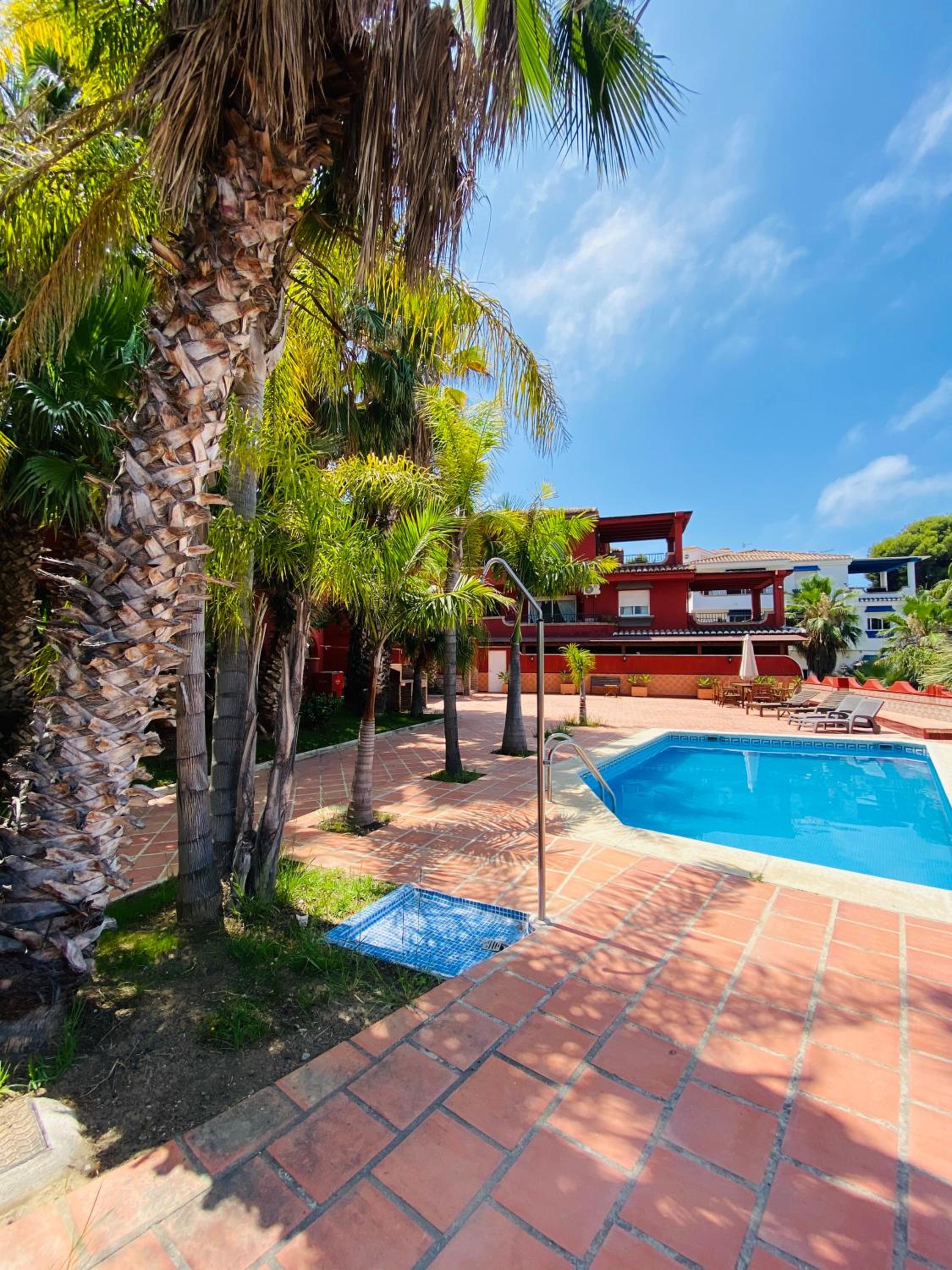 Hotel VILLA EN ALMUÑECAR - Image 1