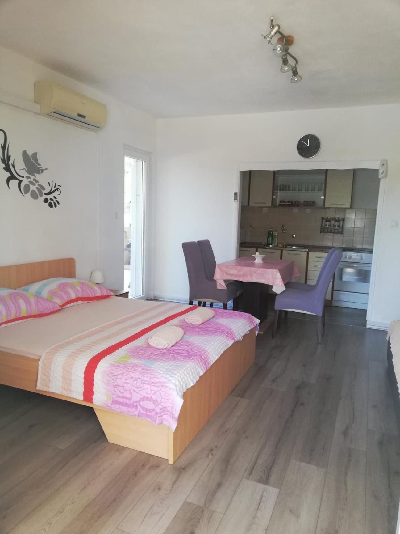 Photo 27