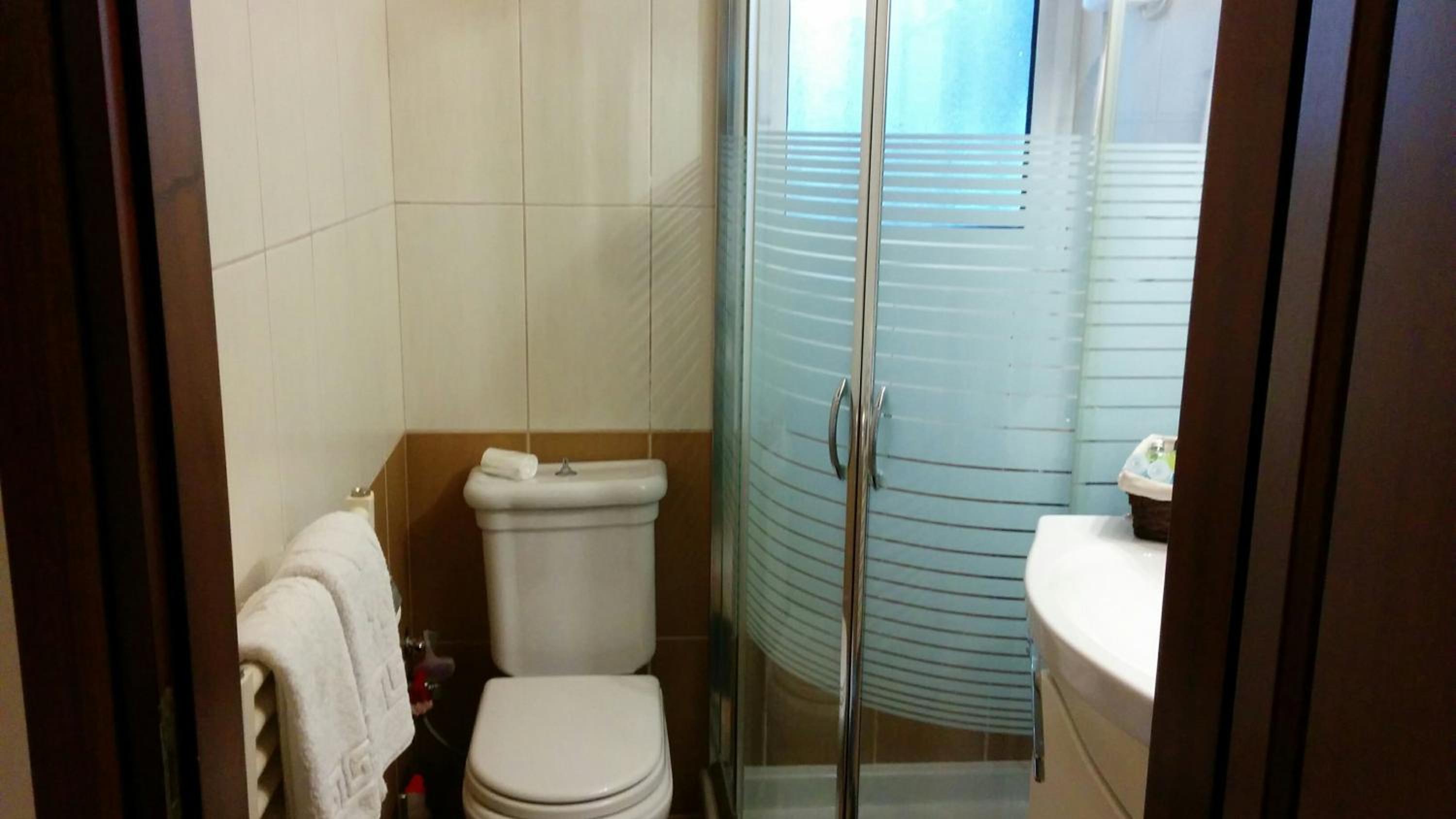 Lovely 2-Bedroom Apartment At Greek Riviera view 4