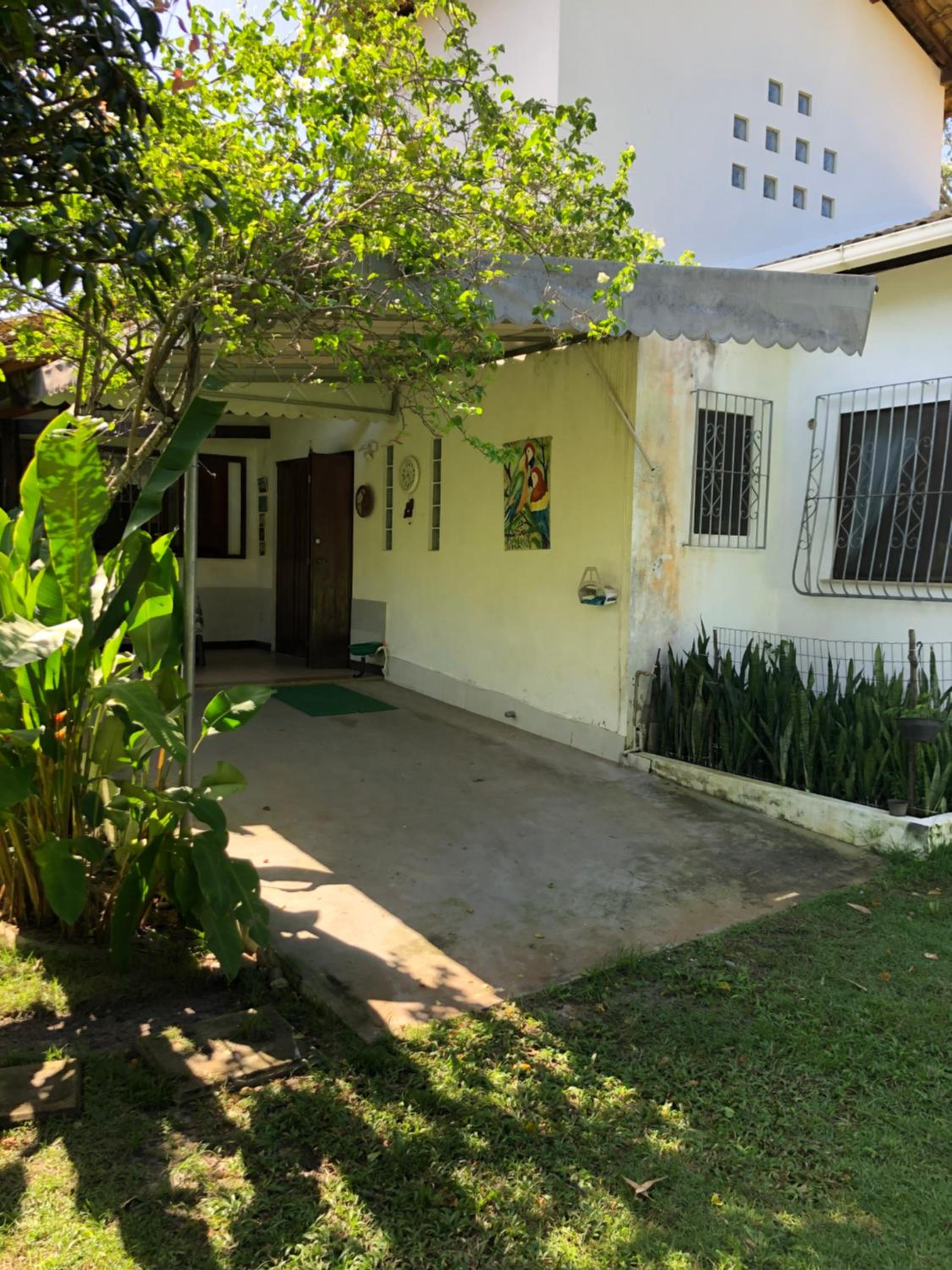 Quarto para 2, perto da praia Guarajuba, 9 ninutos