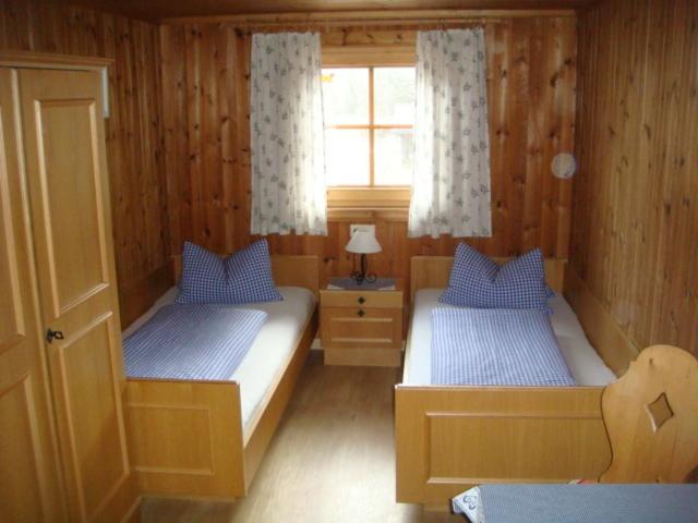 Wörglerhof's Hüttenapartments mit Kachelofen Farm Stay