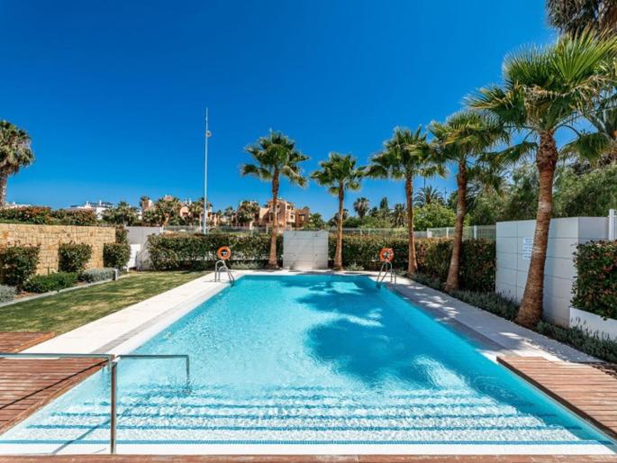 Marbella Vacations - Lujoso apartamento con piscina comunitaria en la Costa del Sol - Property Image 17