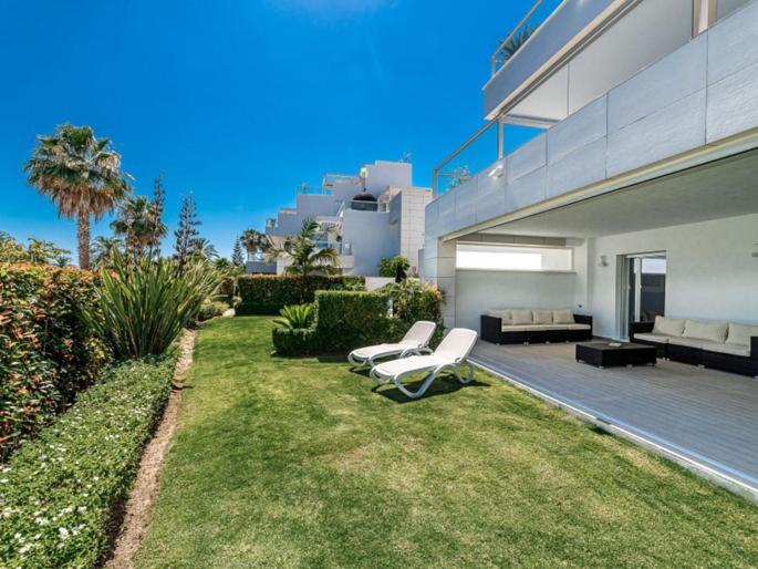Marbella Vacations - Lujoso apartamento con piscina comunitaria en la Costa del Sol - Property Image 16