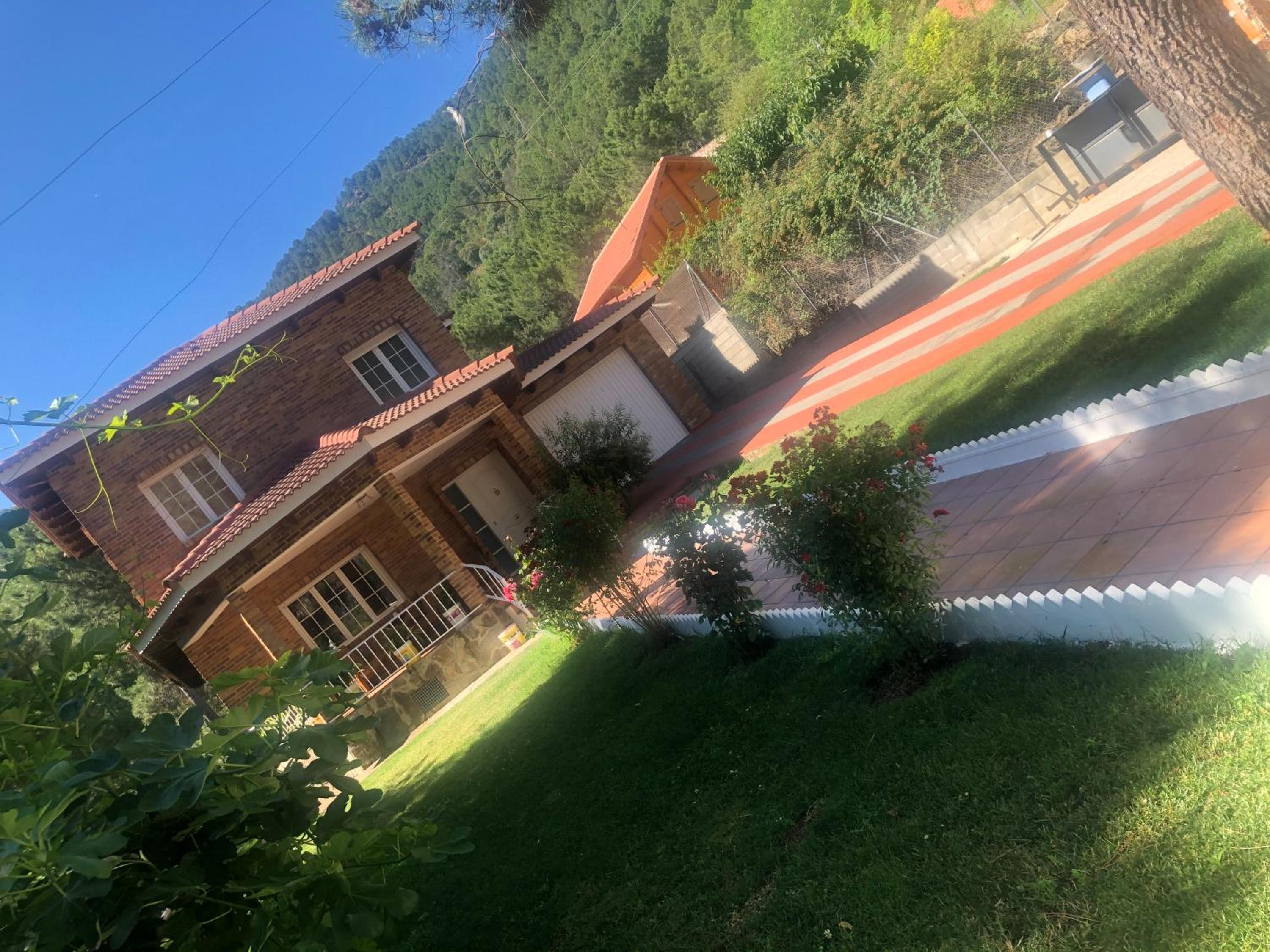 CHALET EN EL CORAZÓN DE LA SIERRA DE GREDOS, PINAR DE LA ATALAYA-TIEMBLO view 2