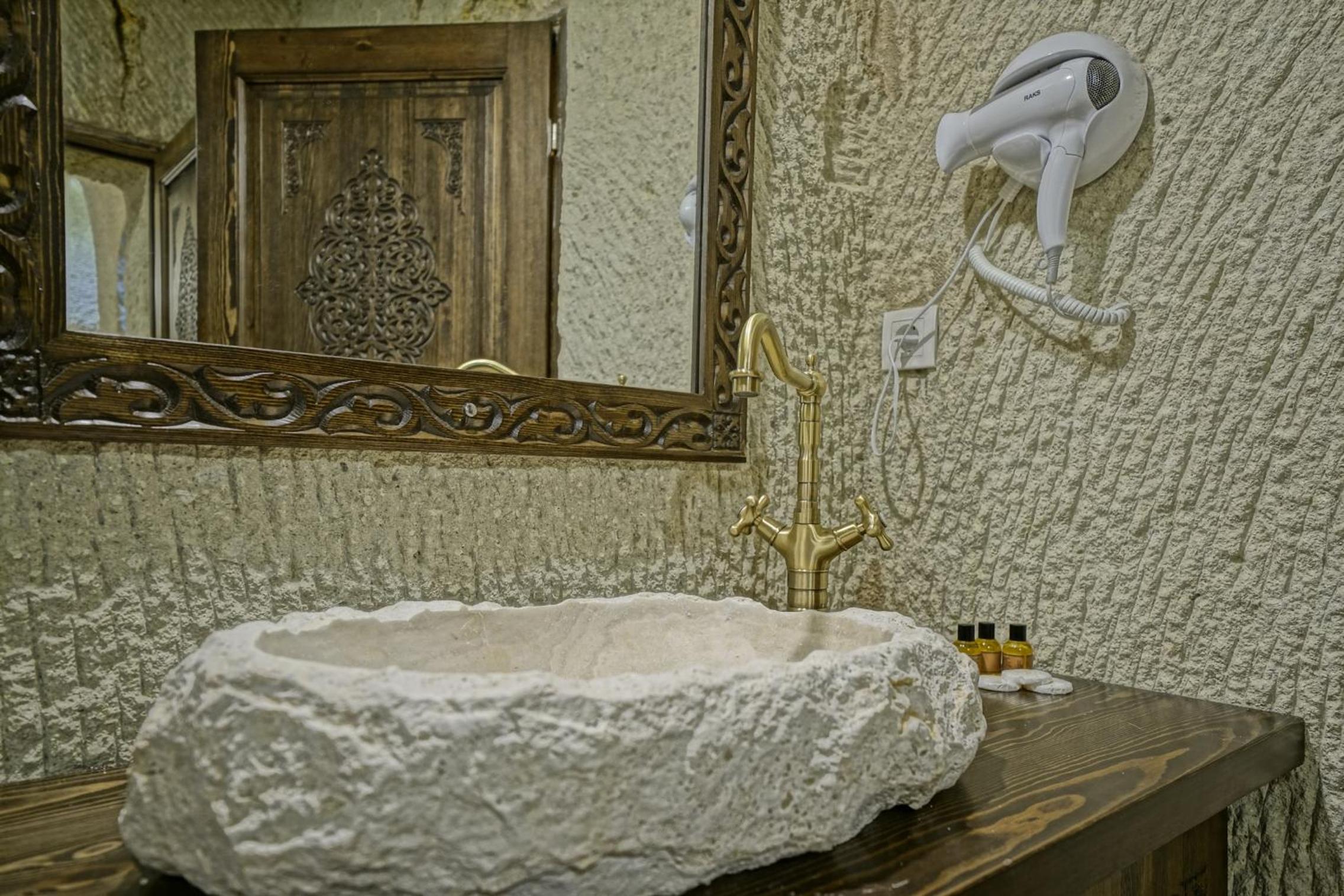 Goreme Valley Cave House becomes Goreme Valley Mağara Evi. - Image 60