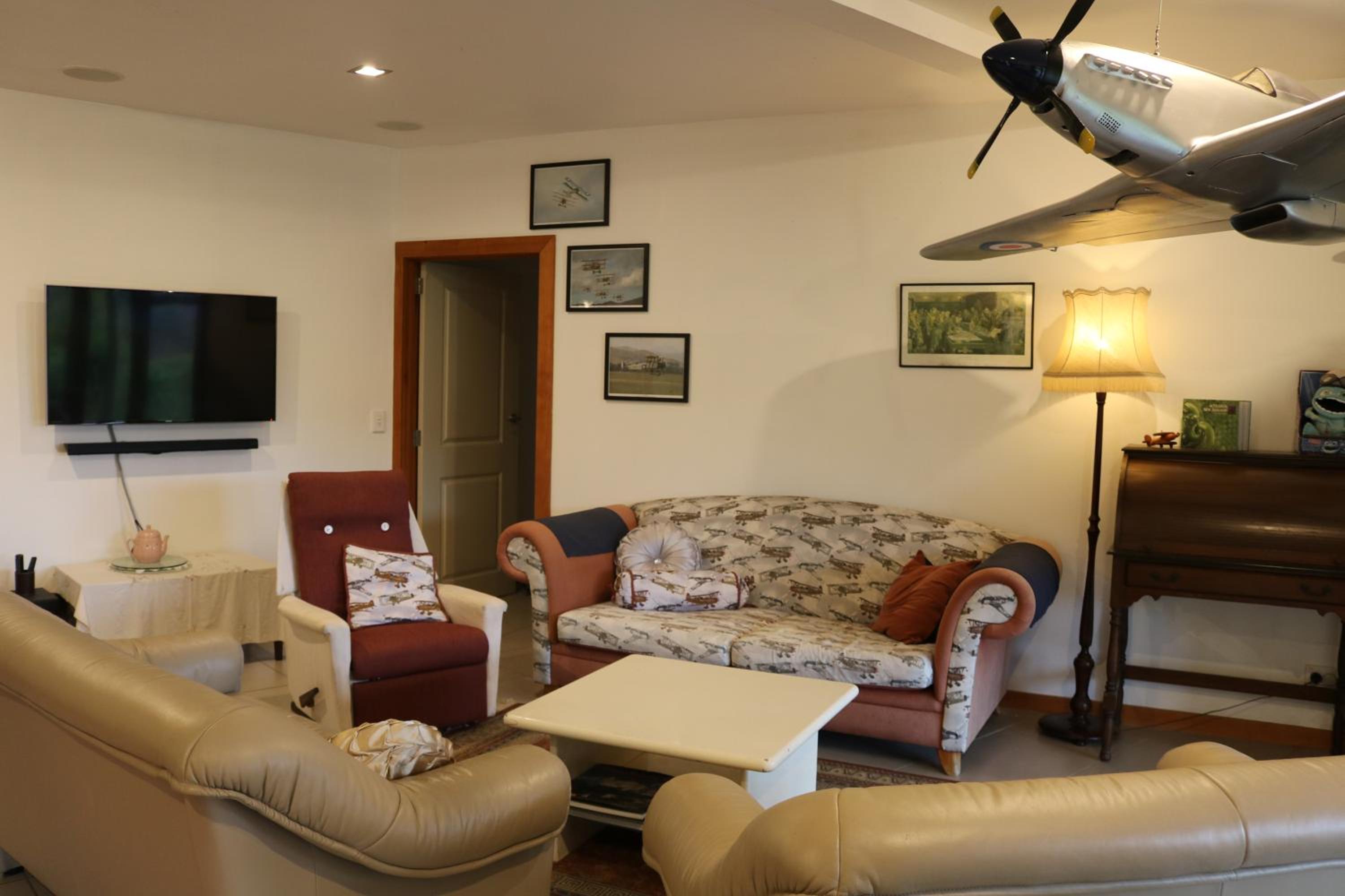Waiotahi Valley Lodge view 4