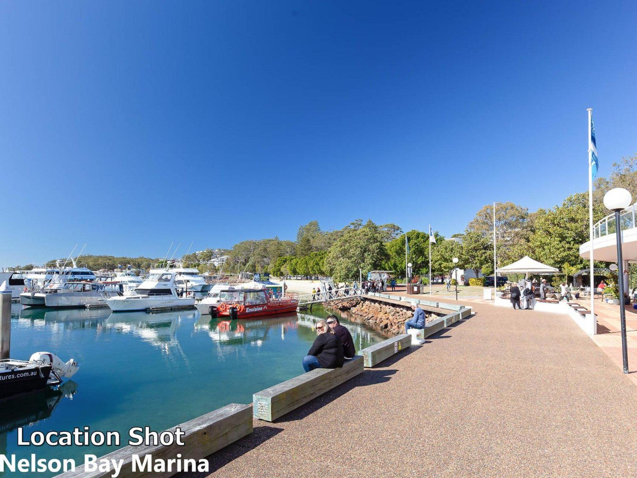Yarramundi, 4,47 Magnus Street - air conditioned unit with air con, wi-fi, water views and close to town