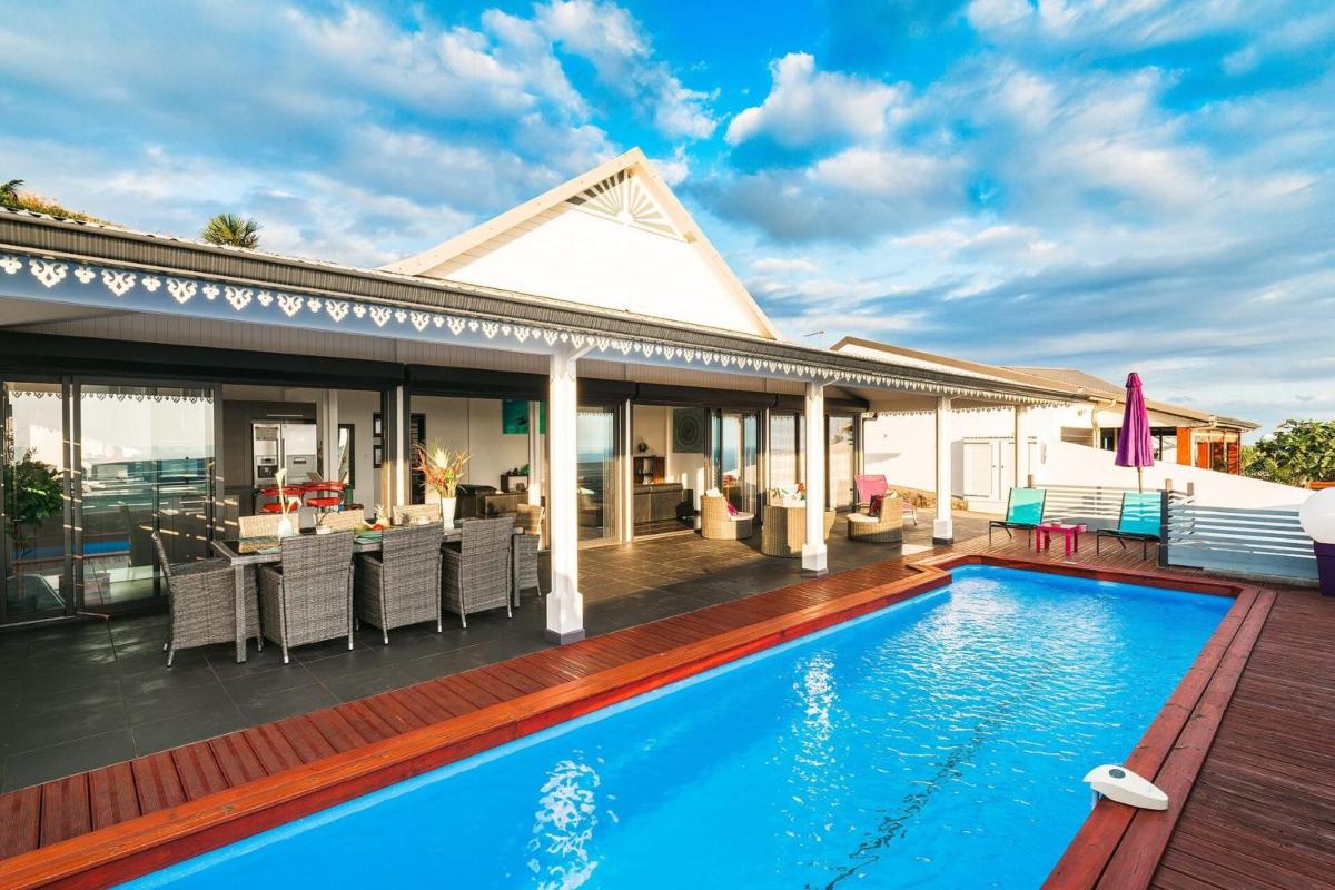 Villa REVE AUSTRAL, classée 3 étoiles, avec piscine et vue sur mer pour 6 personnes view 2