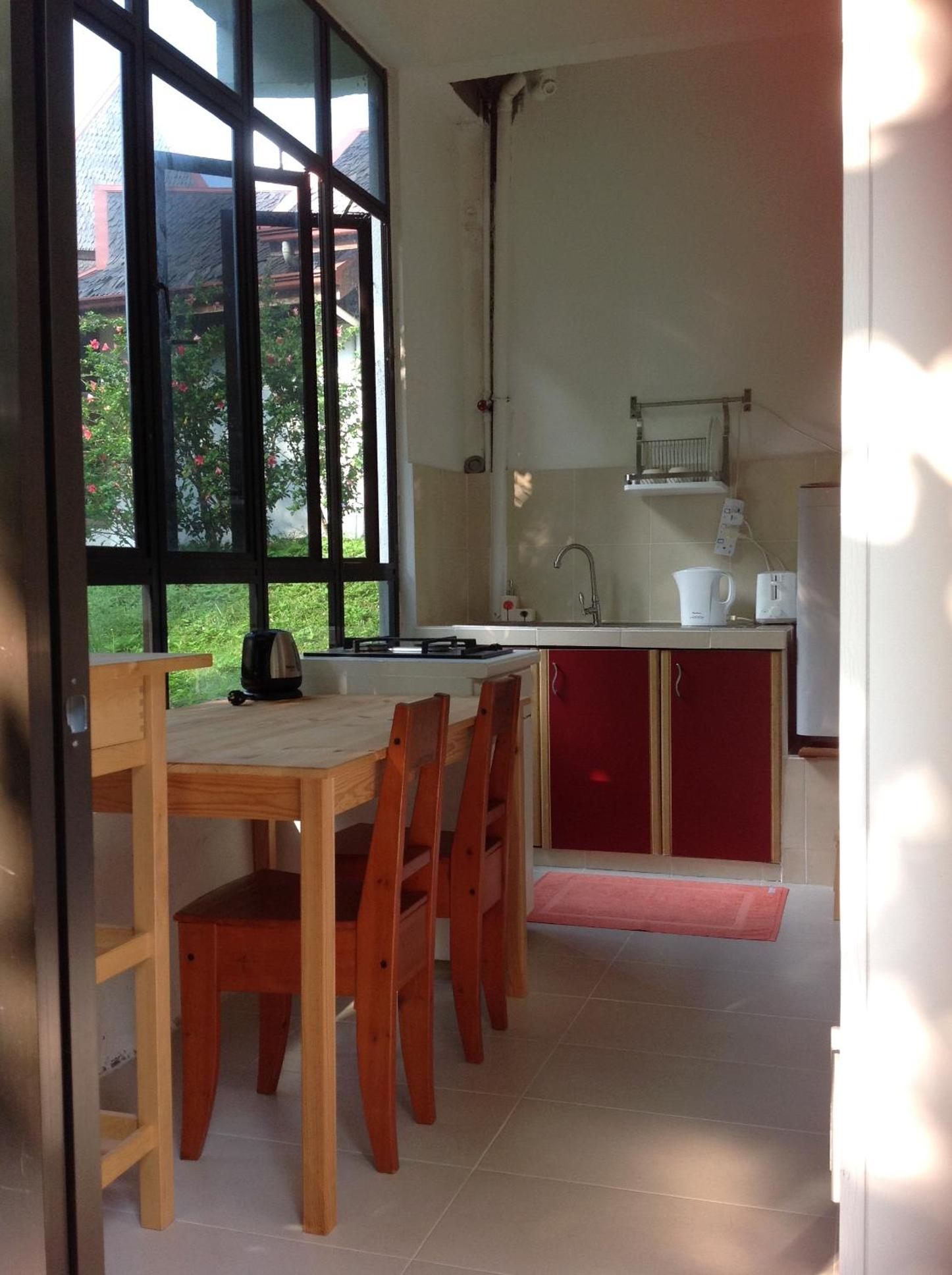 Gaze Studio: Modern Spacious Jungle Stay photo 2