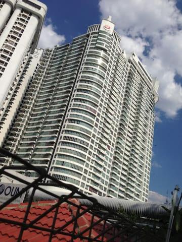 KLCC Regalia Suites Infinity Pool Kuala Lumpur