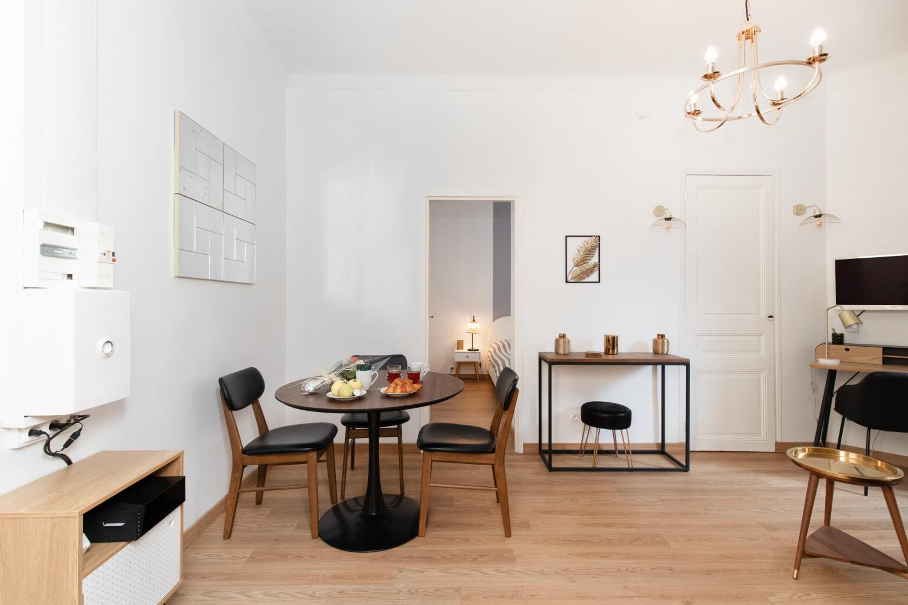 2 rooms apartment, near the sea and local market photo 2