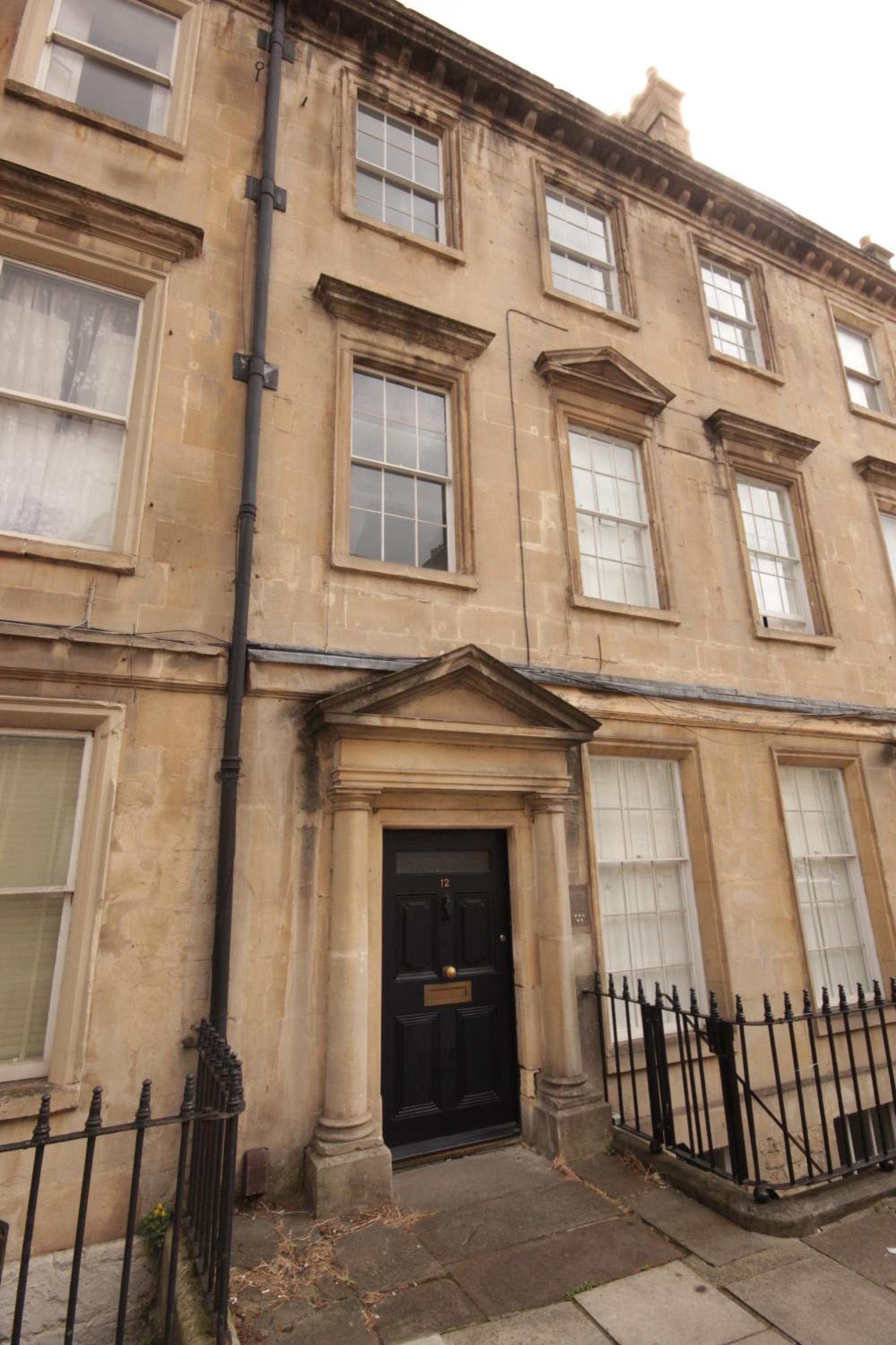 Photo 25