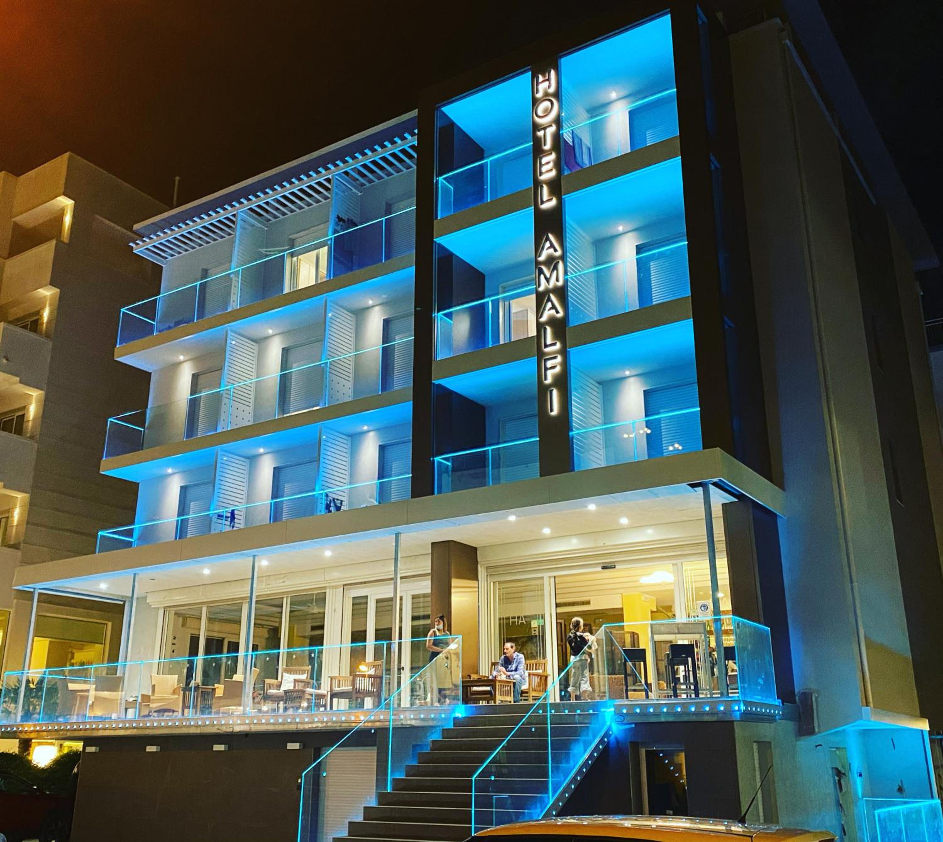 Amalfi smart Rooms & Apartments - Ideale per Ragazzi en Riccione
