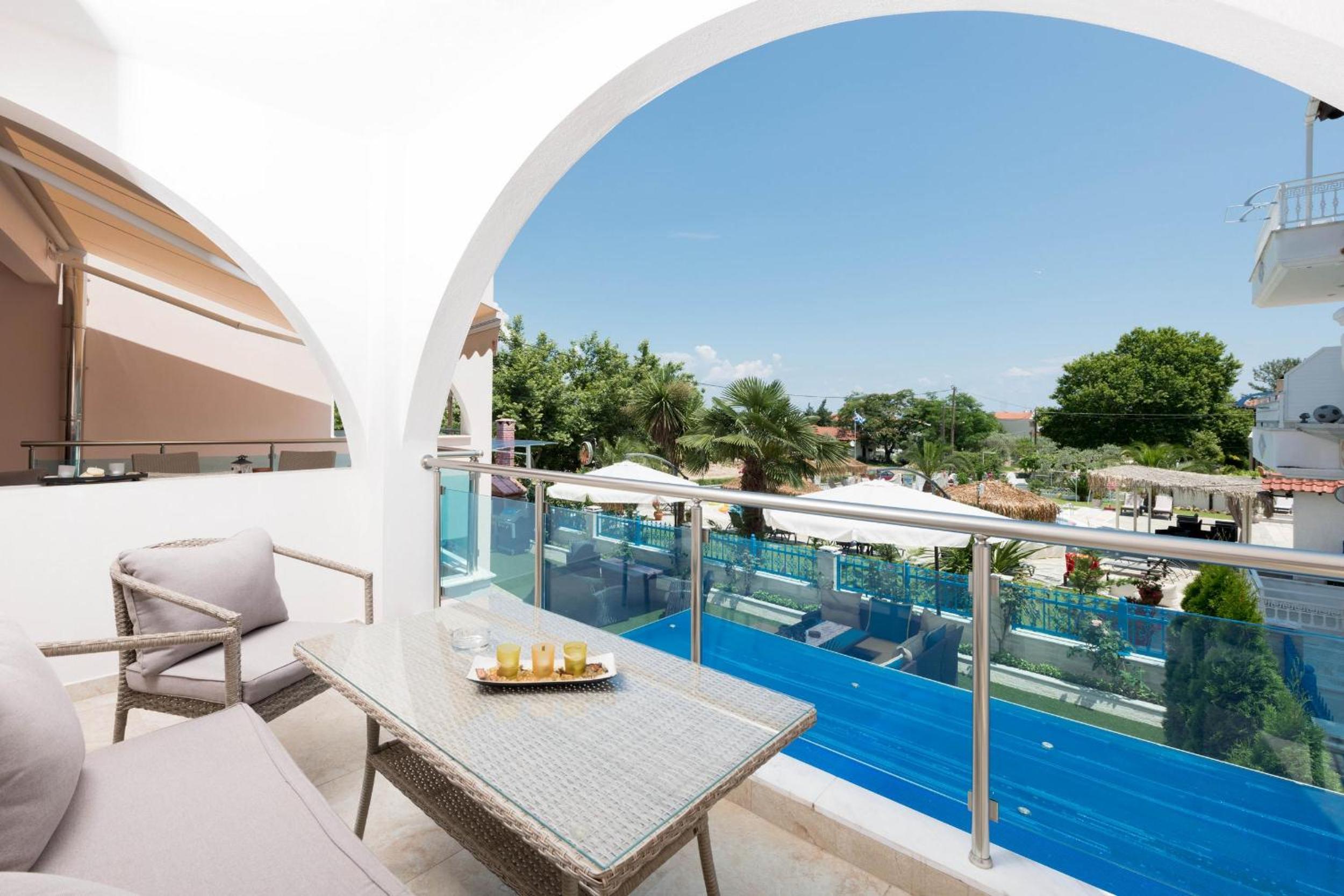 Stratos Deluxe Apartments view 5