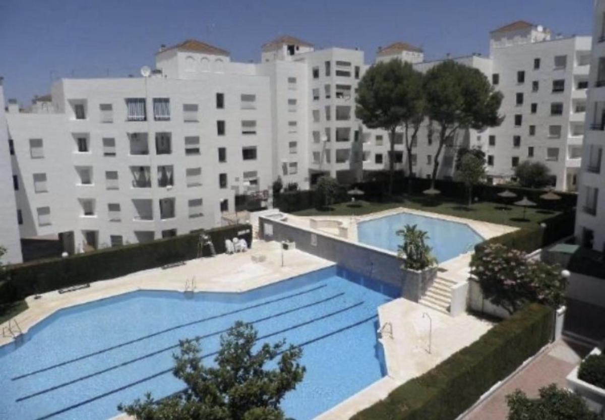 Estupendo Apartamento cerca de la Playa del Ancla photo 3