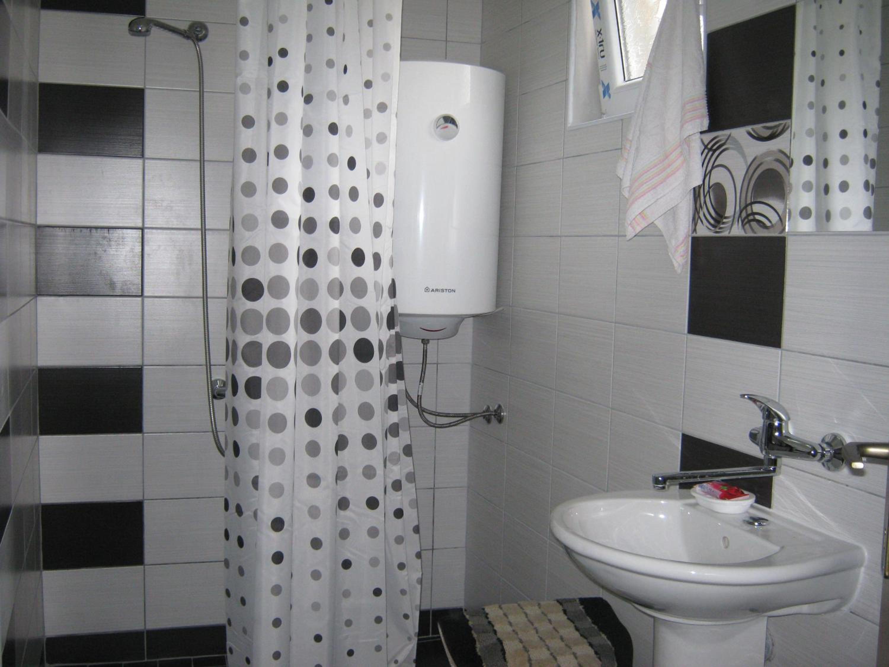Photo 51