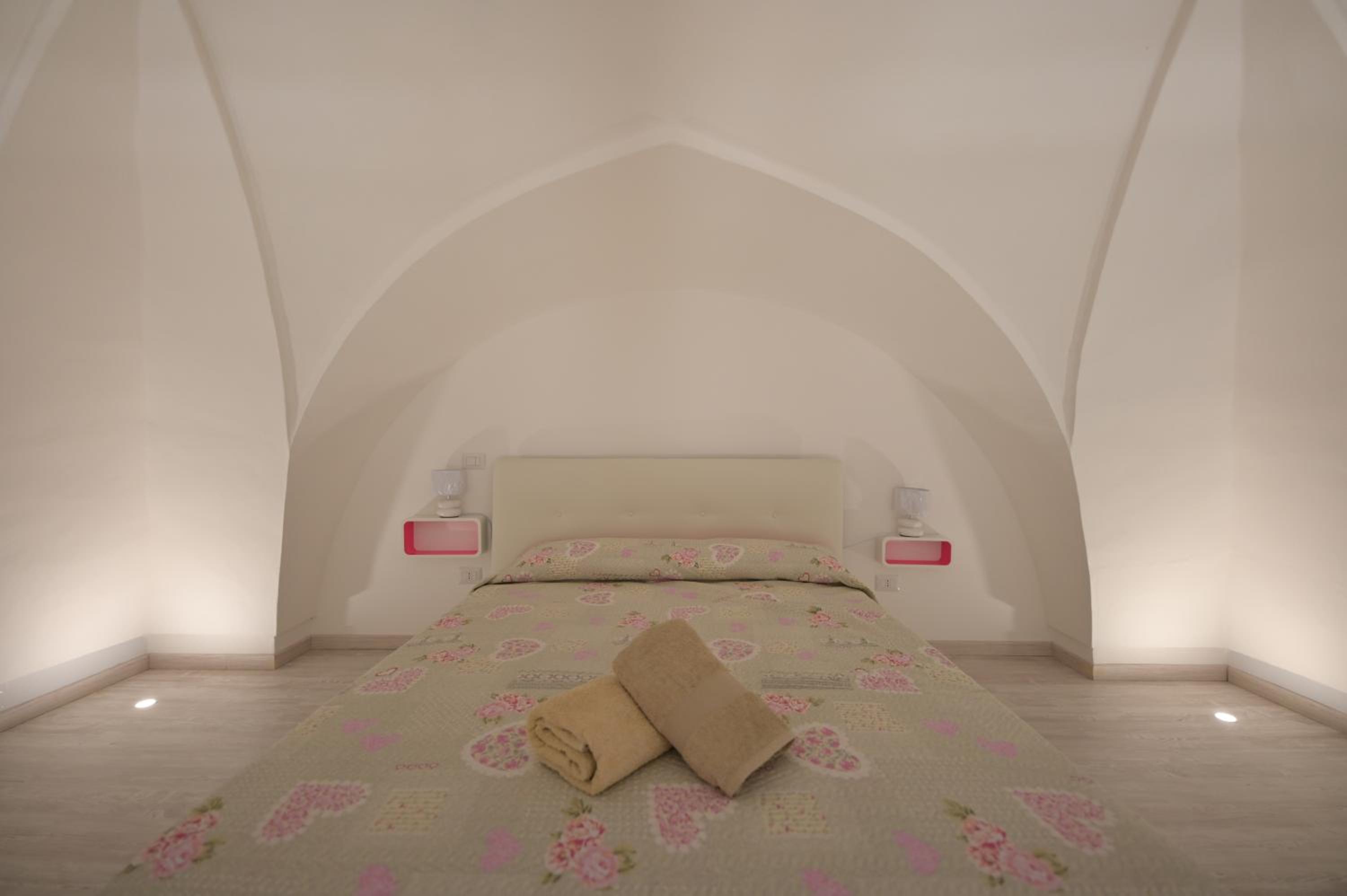 BED CASA VACANZA VIA GALLIPOLI - CORTE BARI view 5