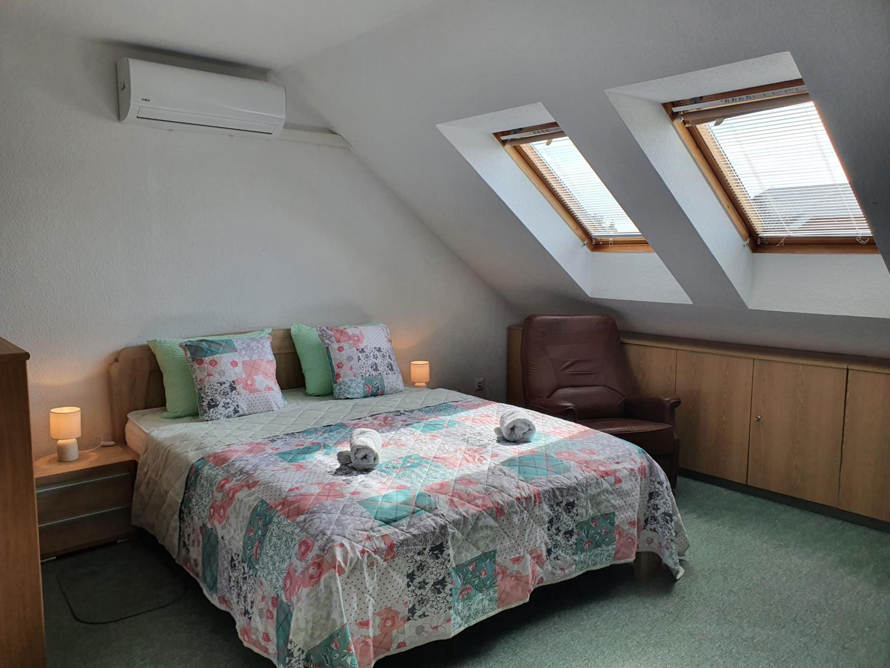Flower Apartment view 2