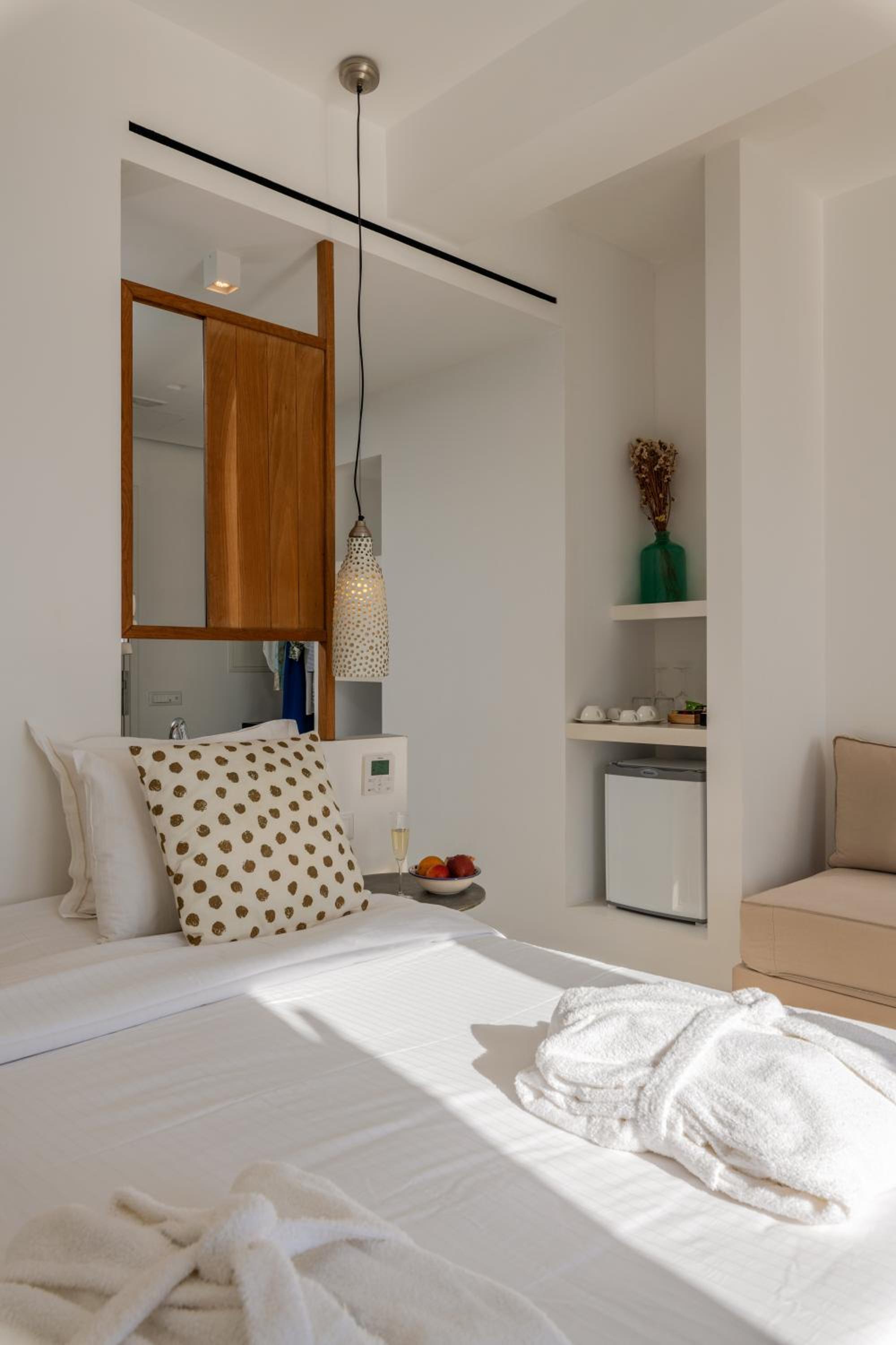 Bluetopia Suites