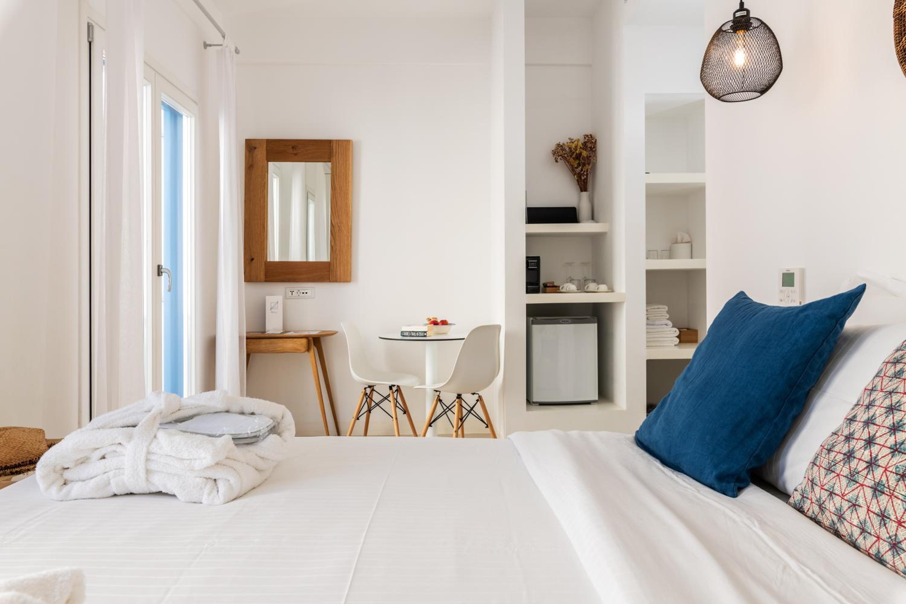 Bluetopia Suites