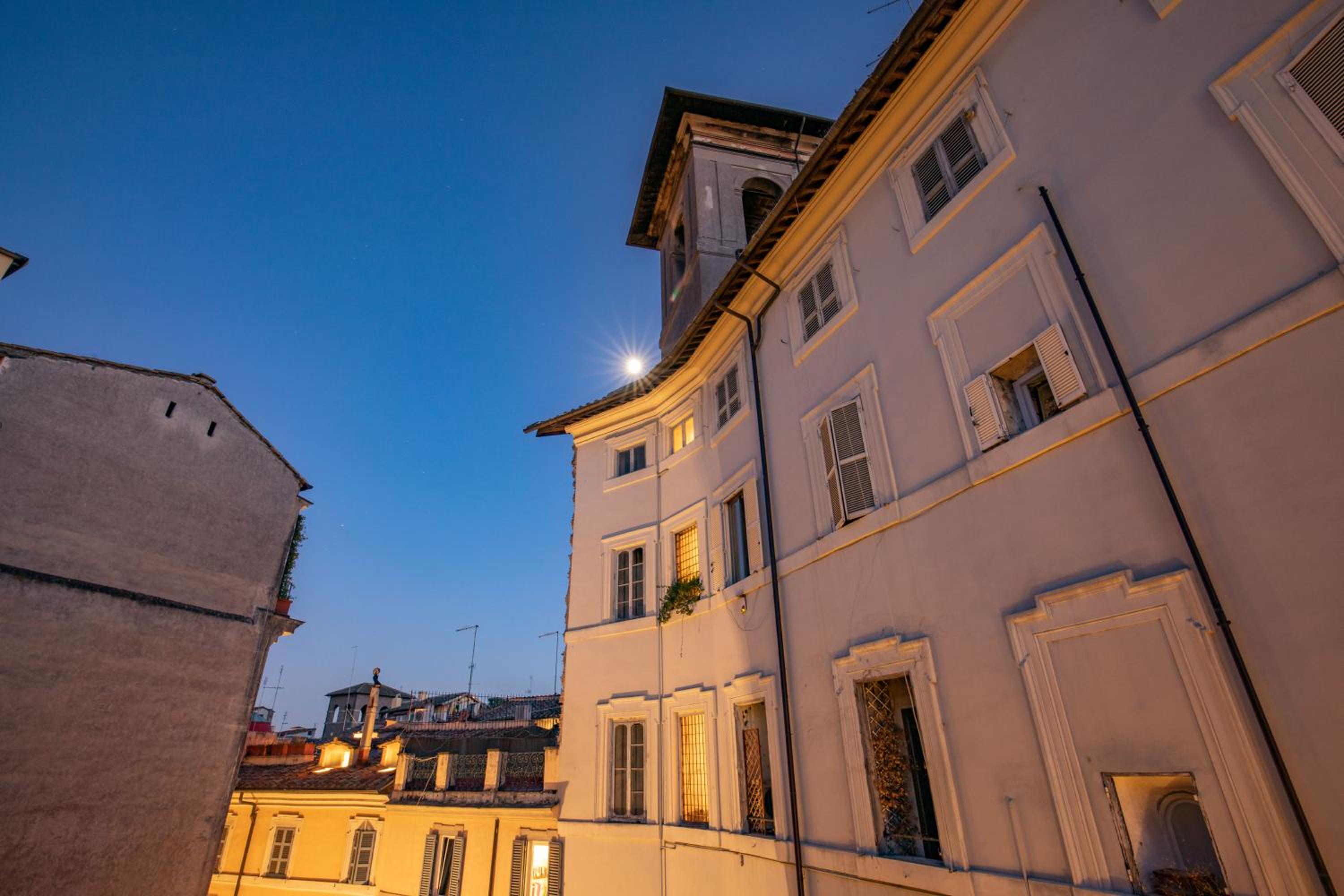 The Right Place 4U Navona Luxury Rooms