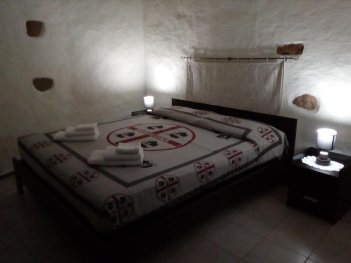Photo 33
