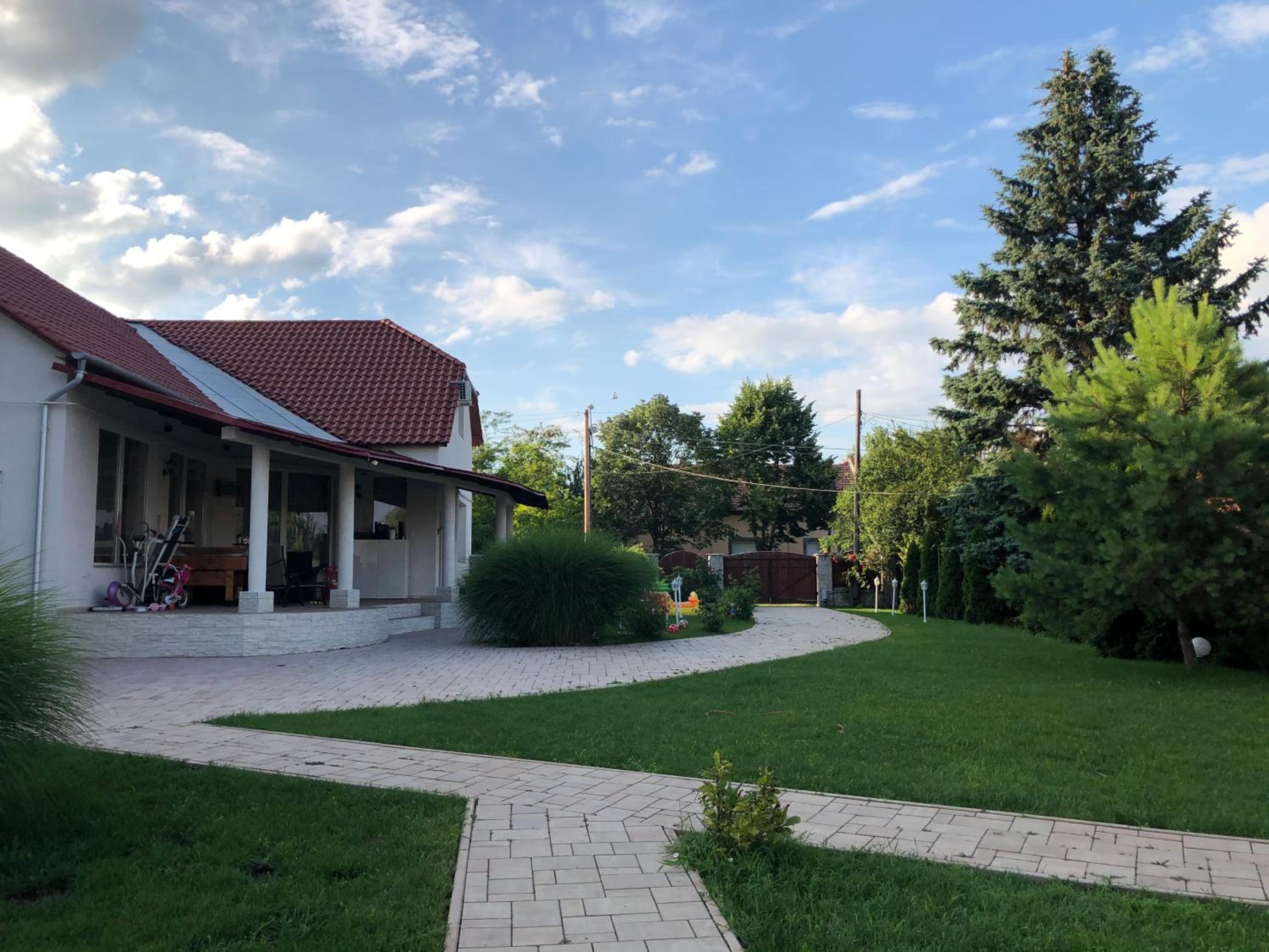 Photo 42