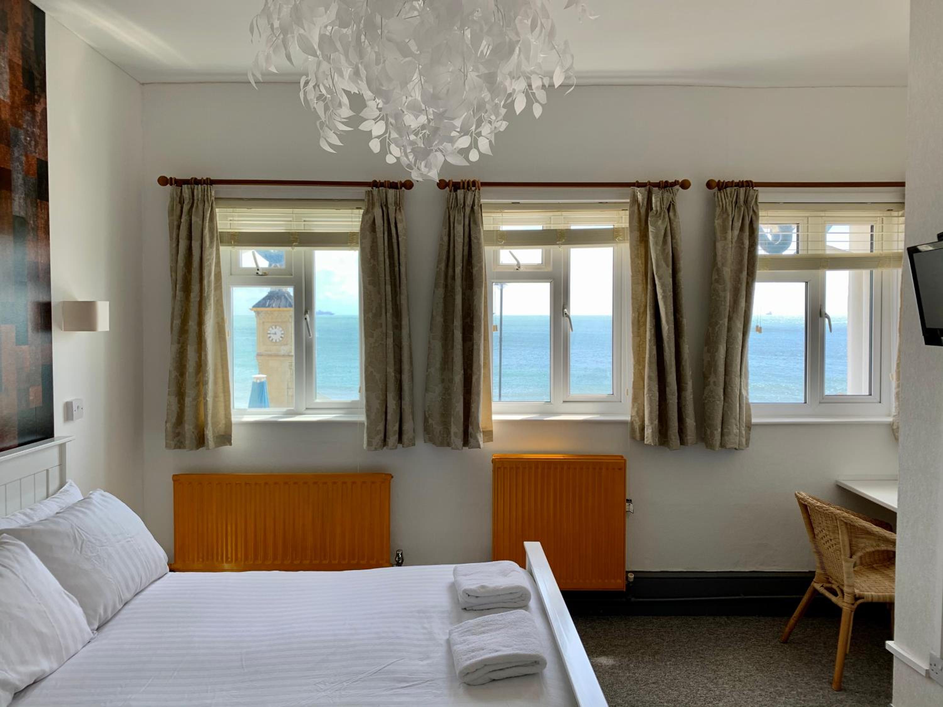 Waterfront Inn