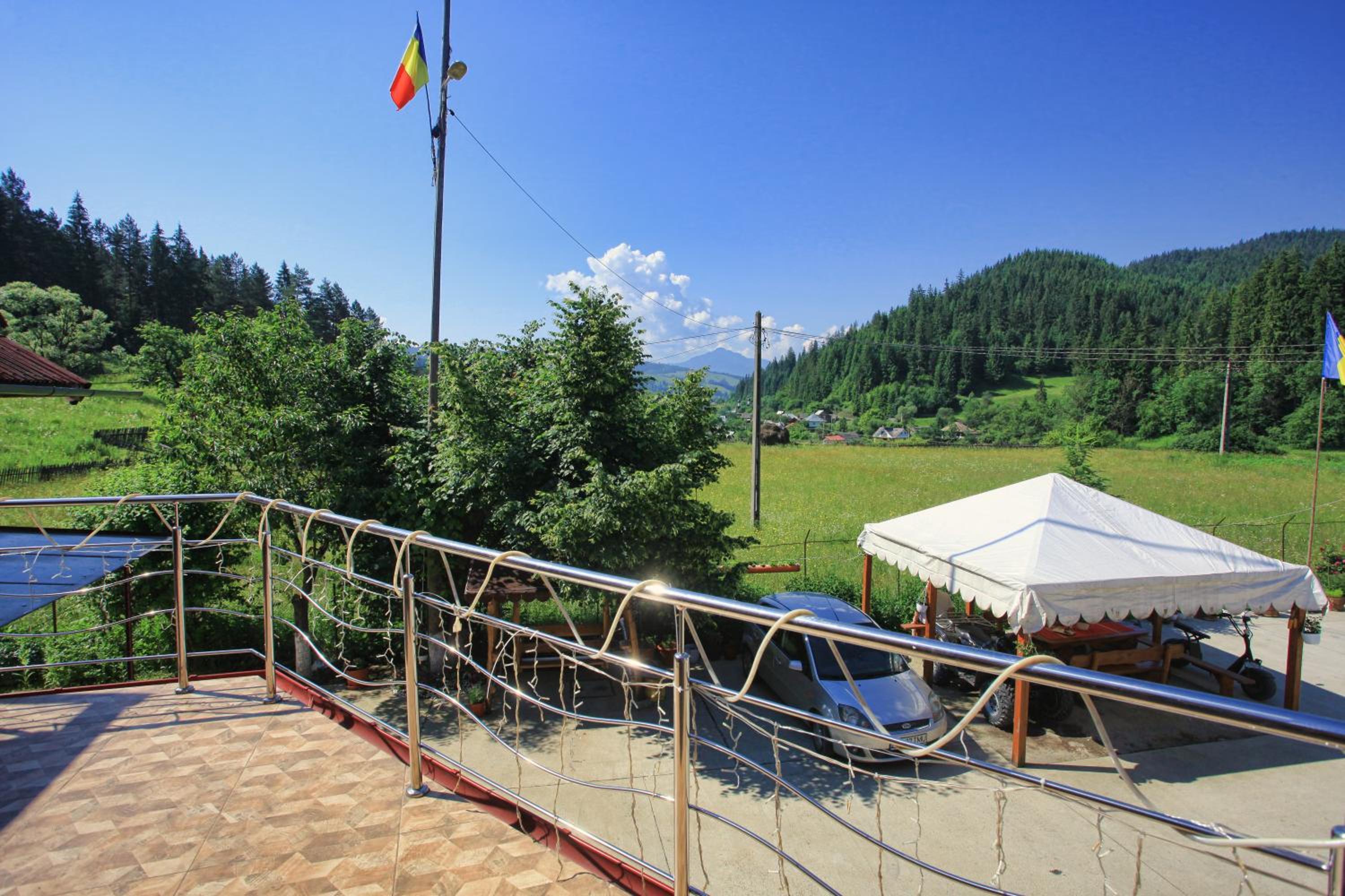 Pensiunea Paradiso view 3
