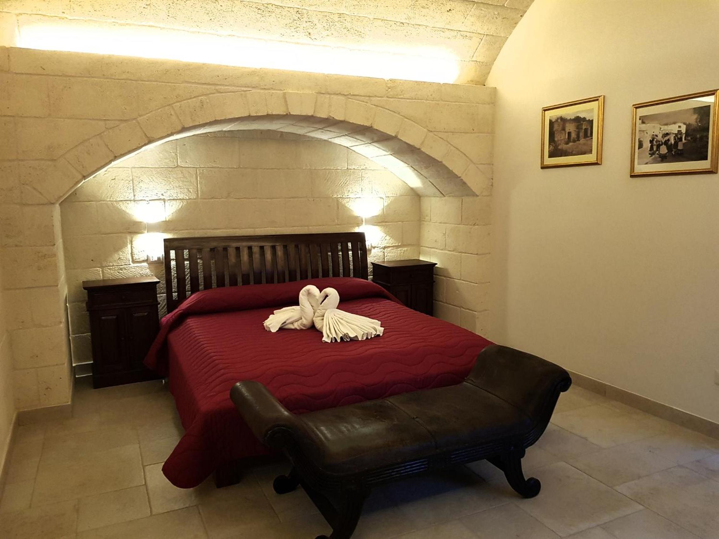 B&b Aurasia