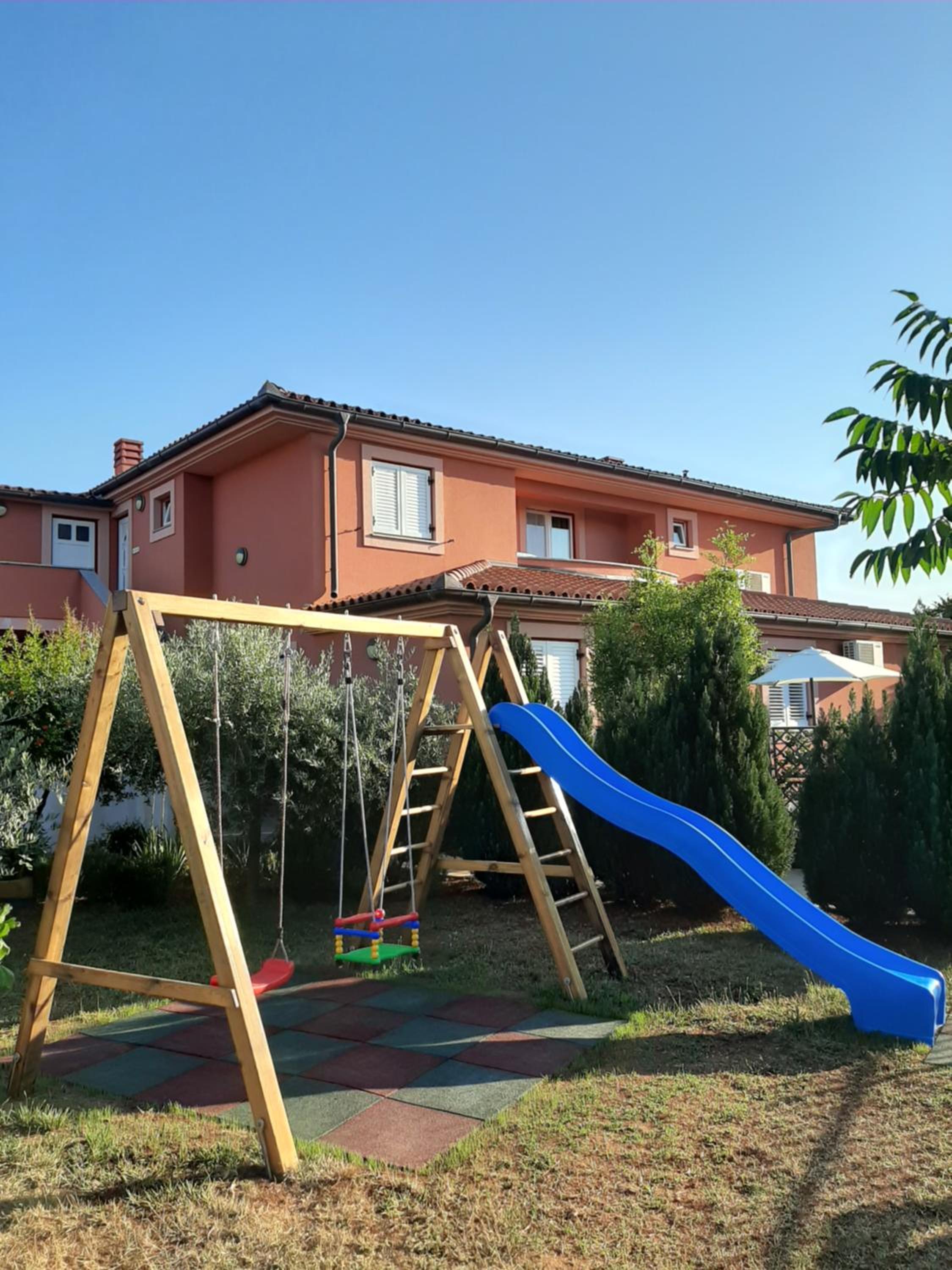 VILLA ANCORA MEDULIN view 2