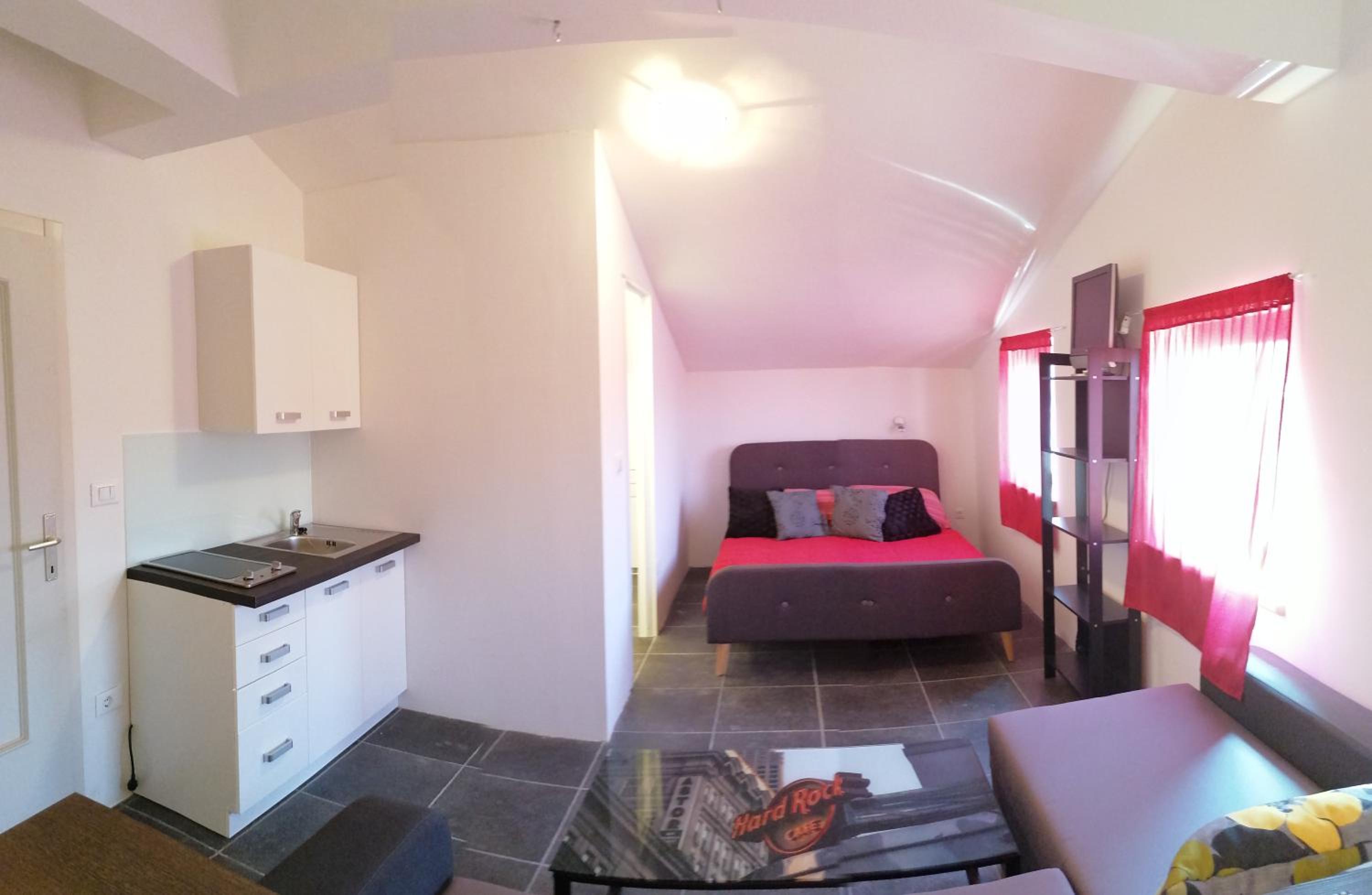 Gracia Apartments