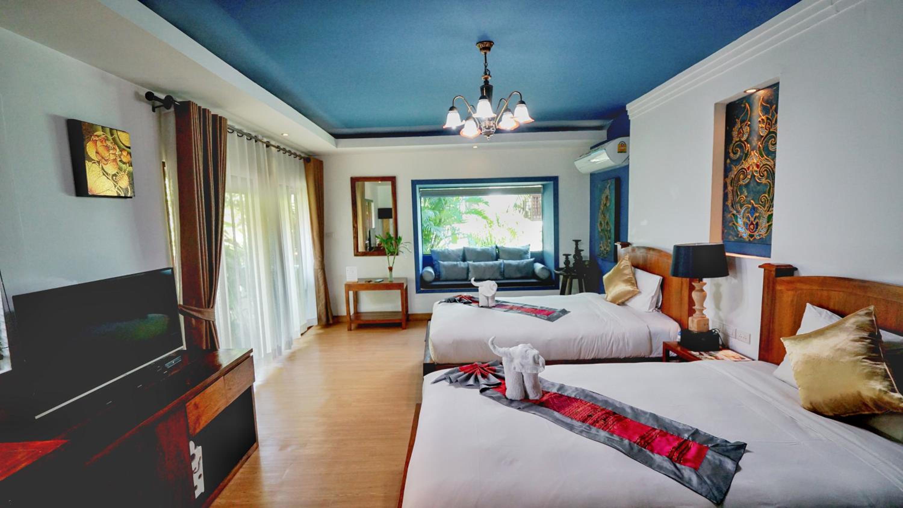 E-outfitting Boutique Chiang Mai