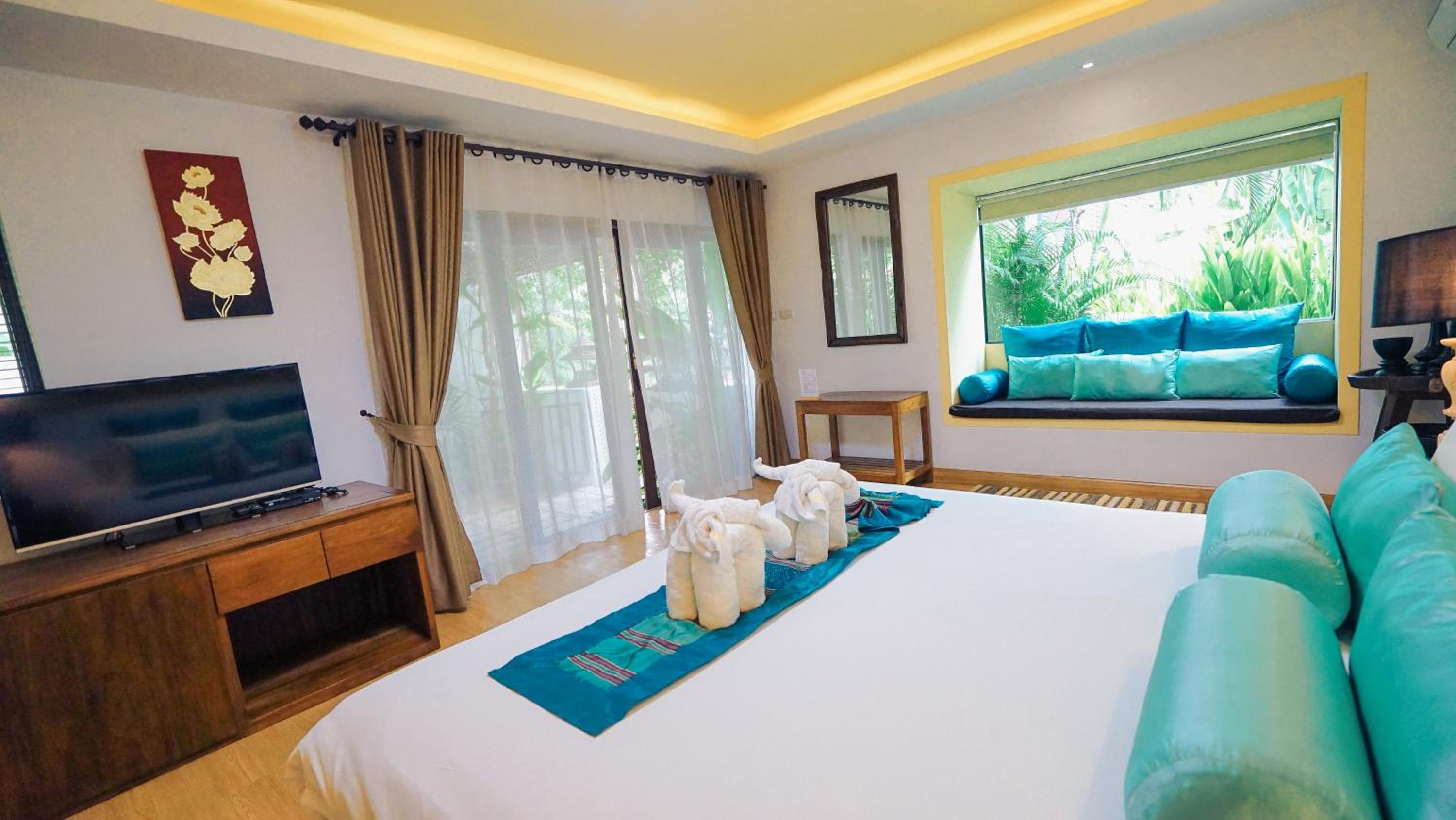 E-outfitting Boutique Chiang Mai