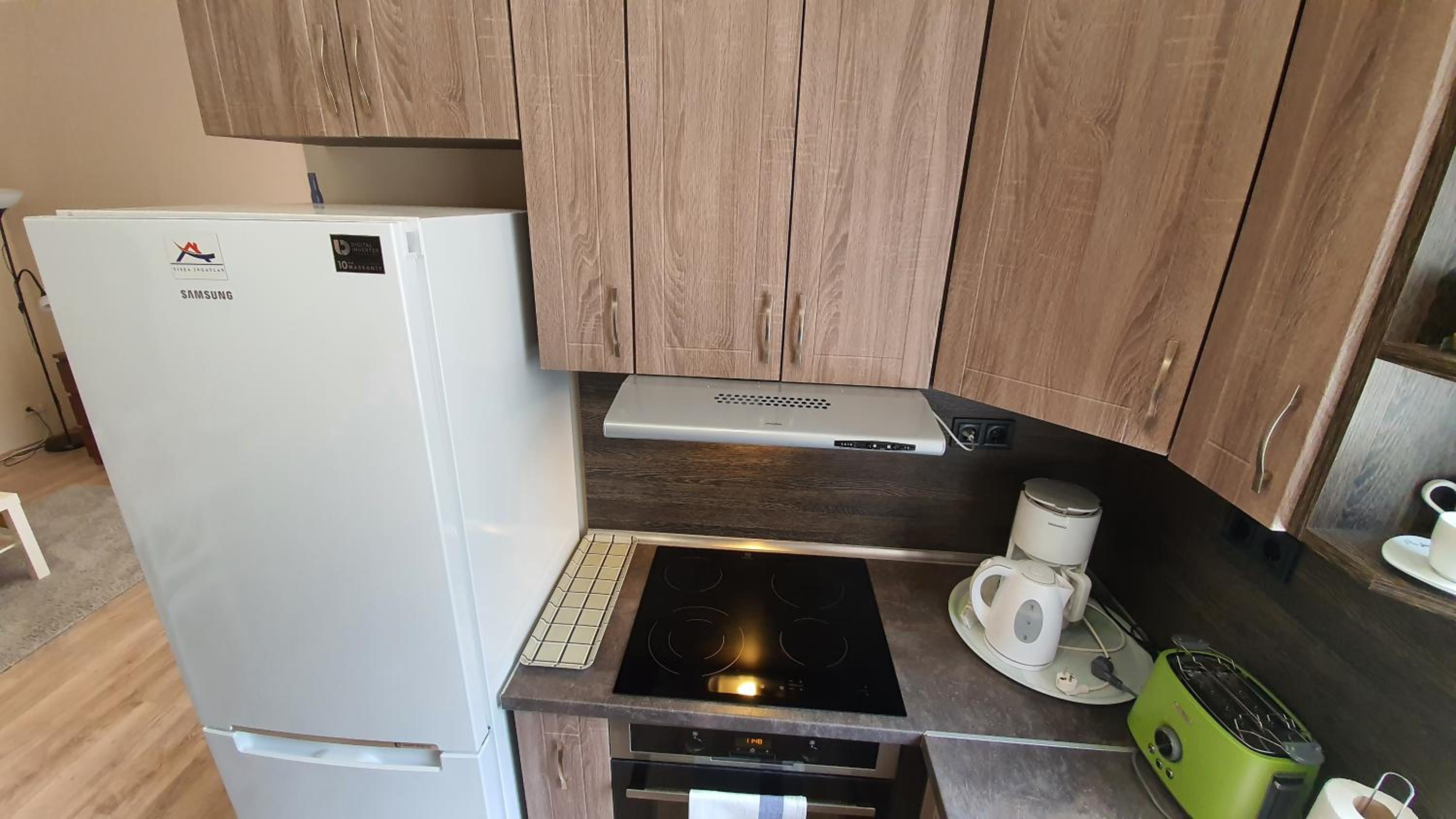 Photo 8