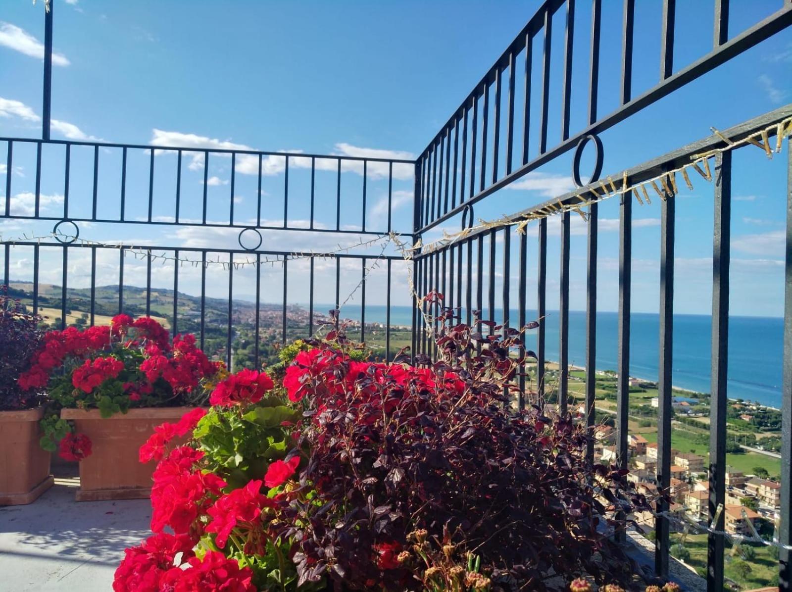 La Casa Di Torre Di Palme