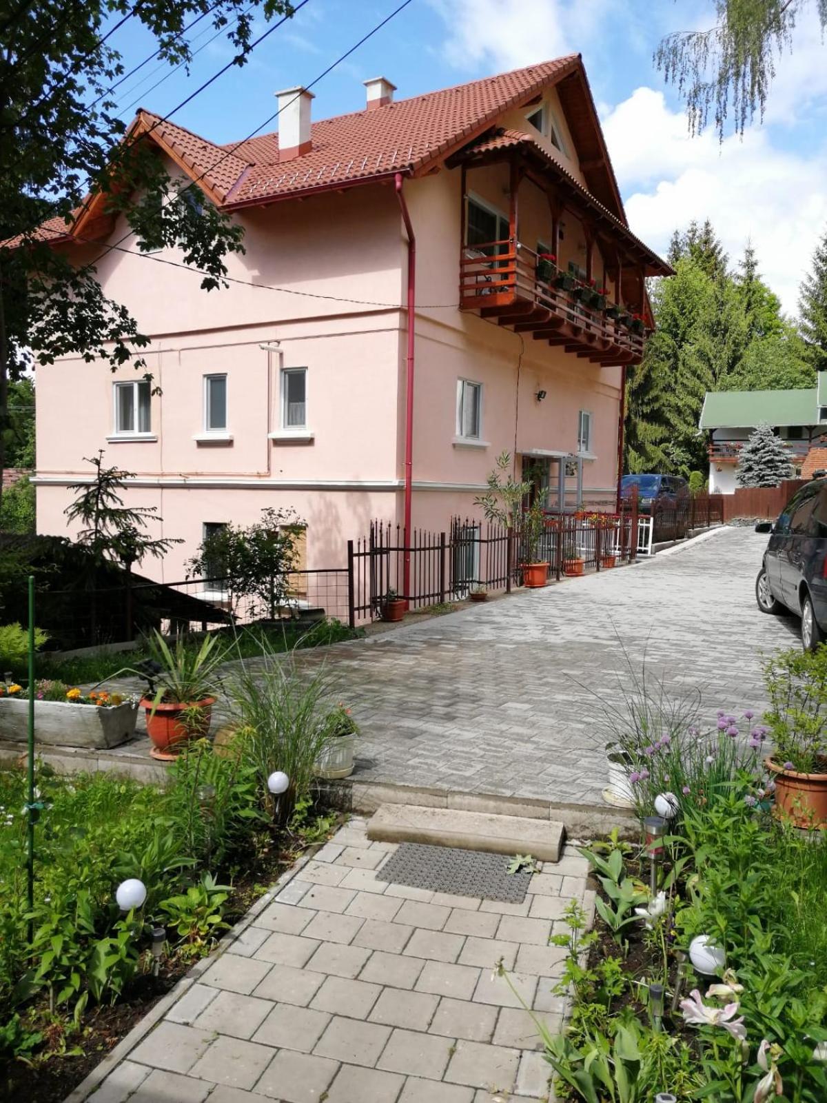 Hotel Casa Balint - Image 1