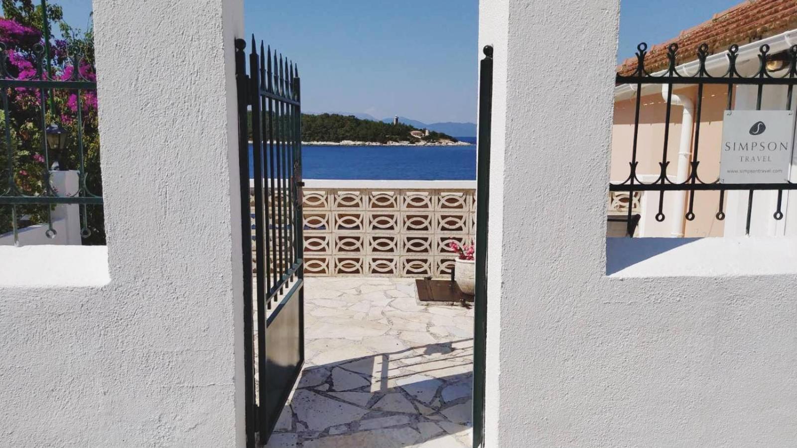 Efi's Cottage by the sea view 2