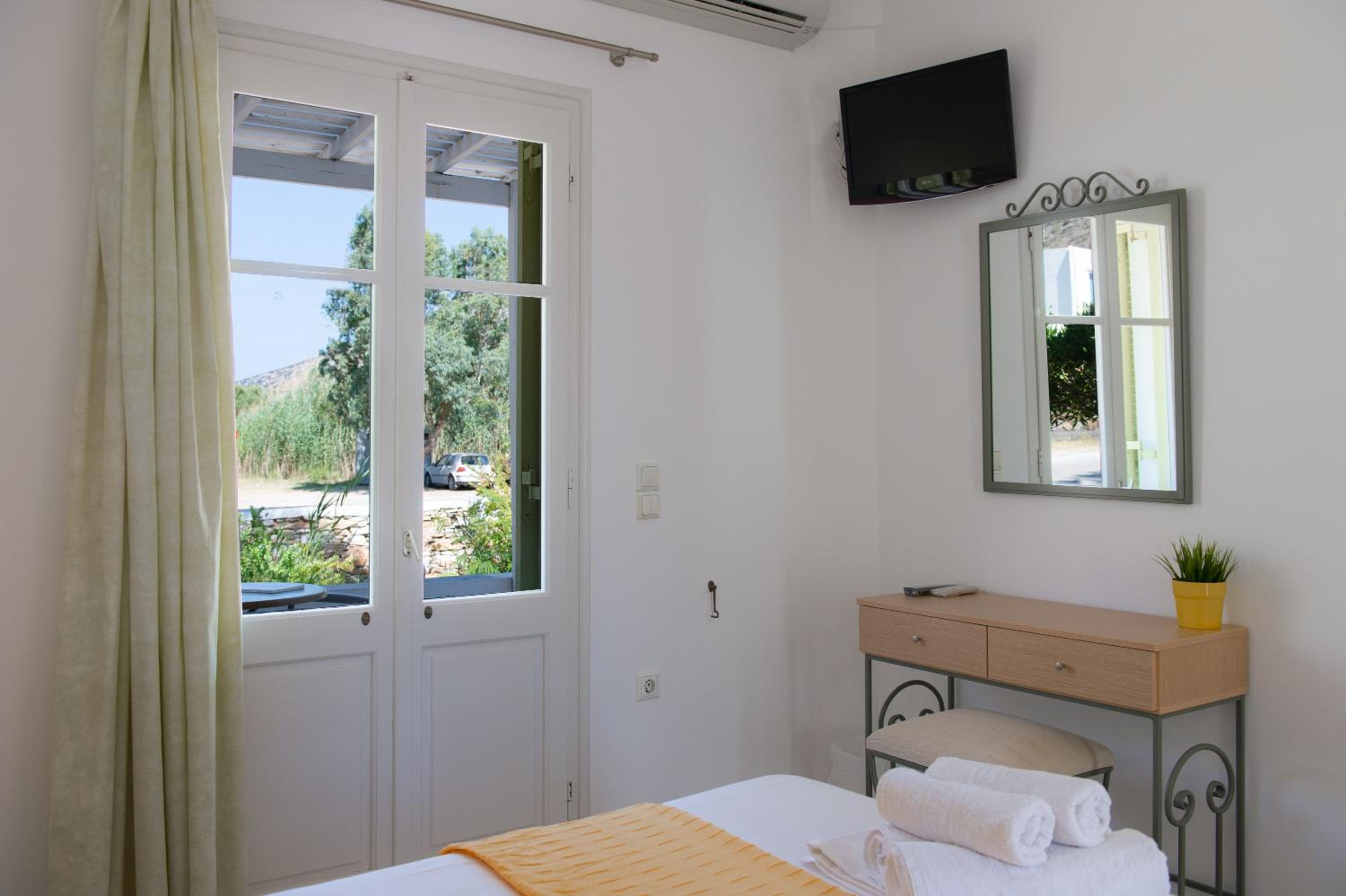 Morpheas Accommodation Sifnos