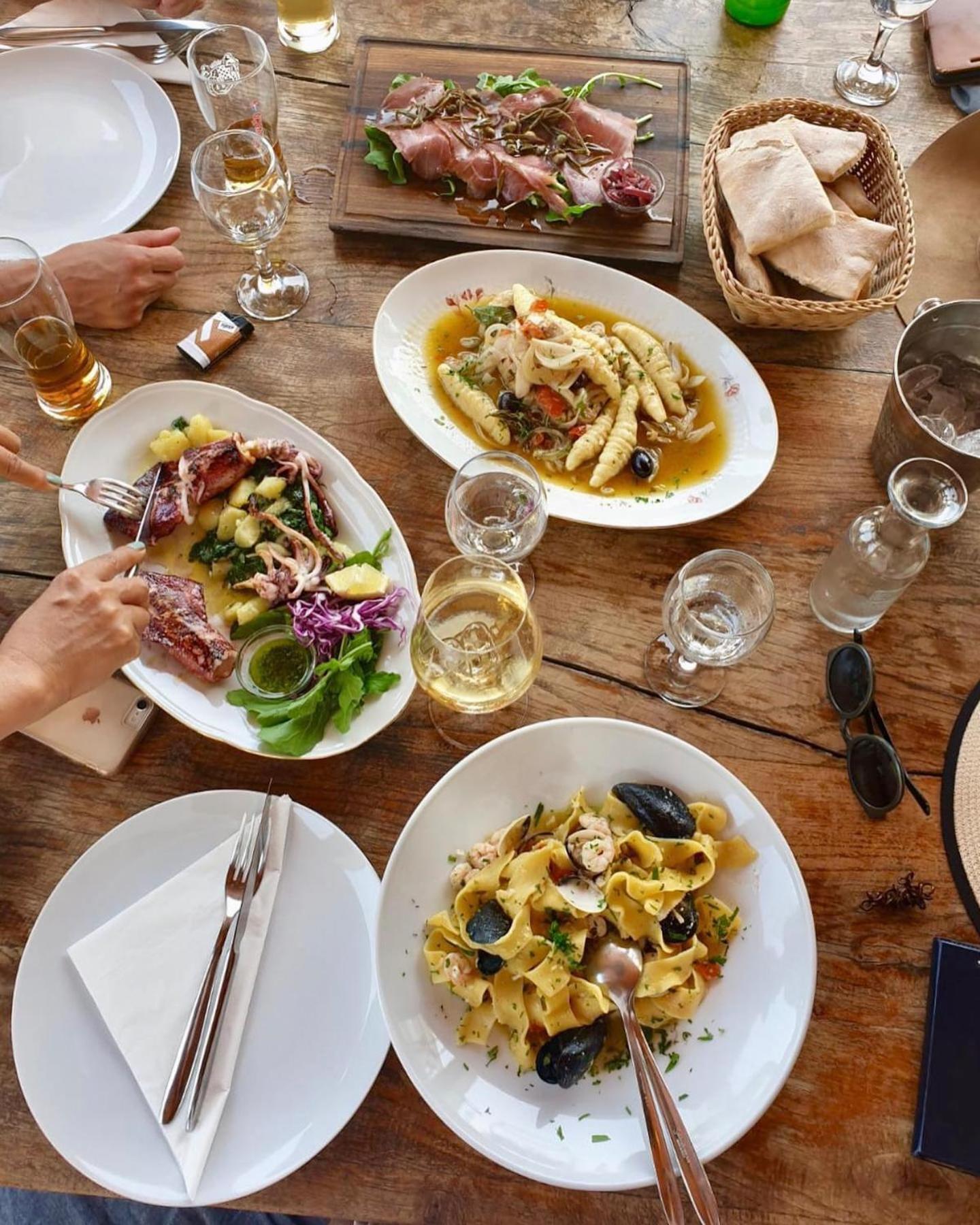 dining