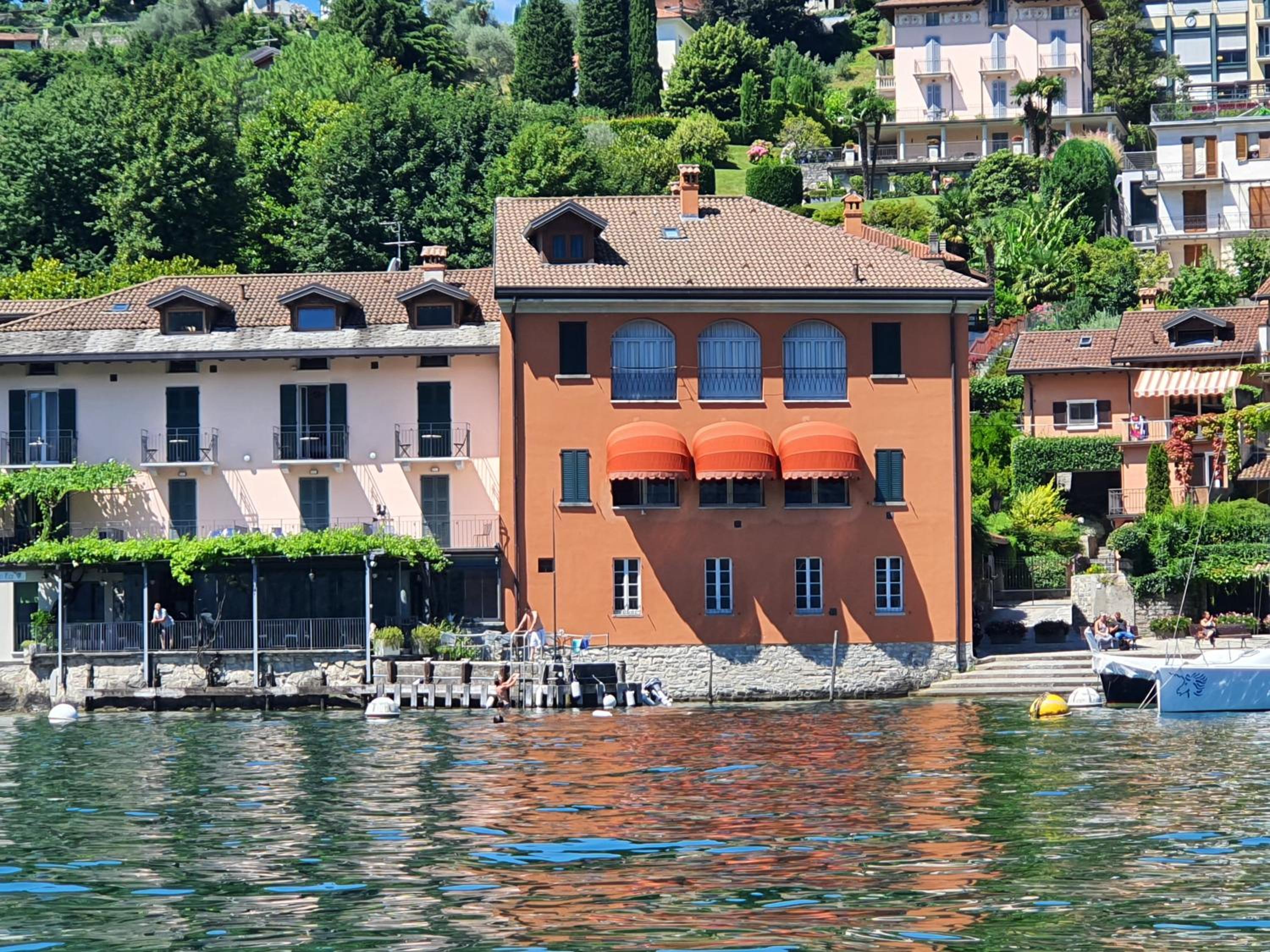 BELLAGIO LAKESIDE APARTMENT view 3