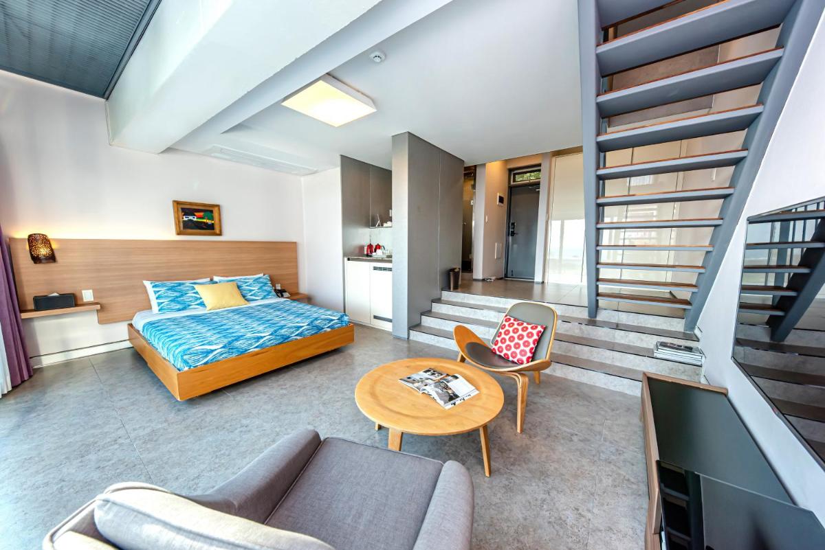 Jeju Bom stay & Art Gallery