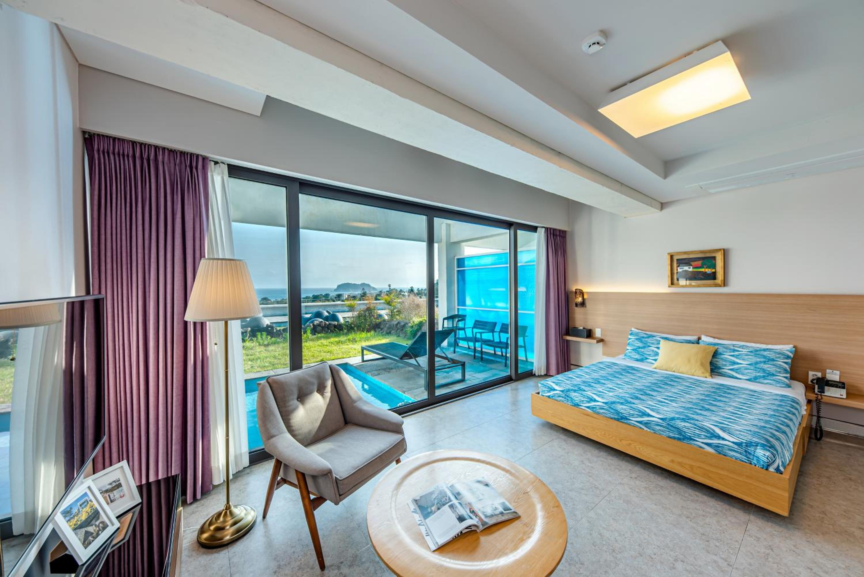 Jeju Bom stay & Art Gallery